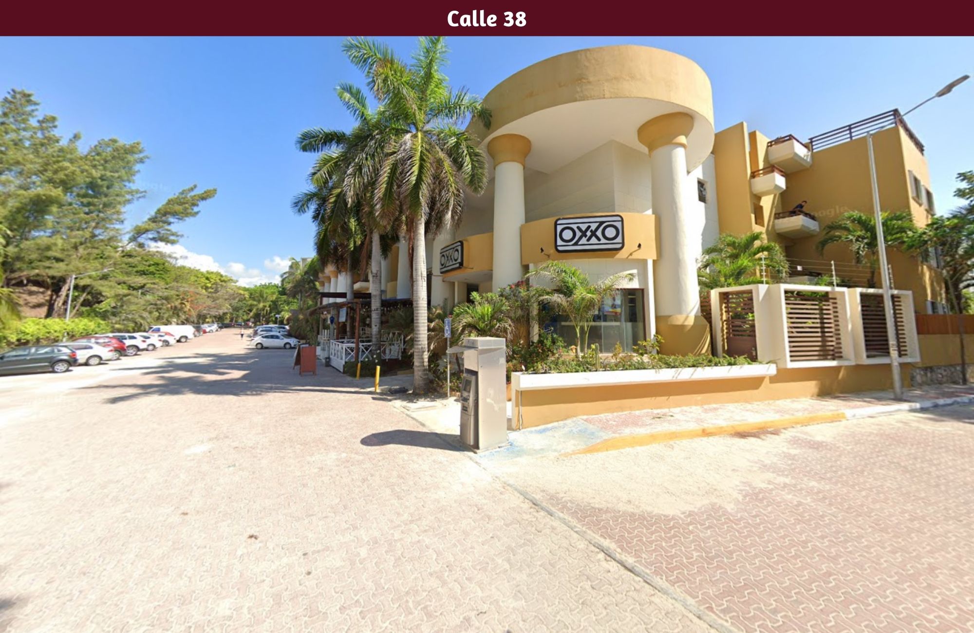 Condo Reduced price with ocean view from infinity pool, 400 meters from the beach and steps from Fifth Avenue. Amenities for the family.