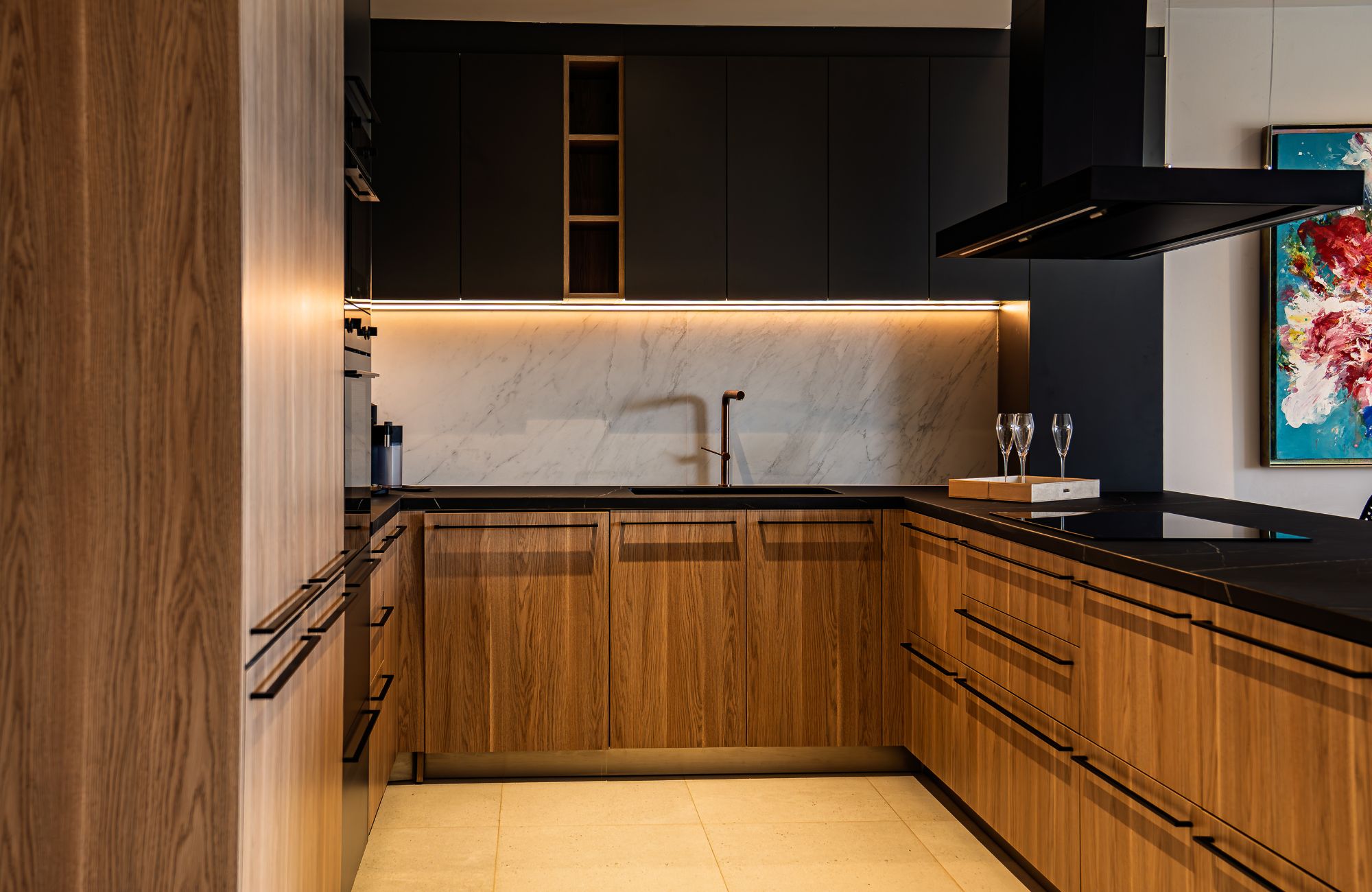 Condominium with 25 m2 terrace, golf course view, service room, clubhouse, cenotes, beach club, parks, 2 covered parking spaces, pre-constru