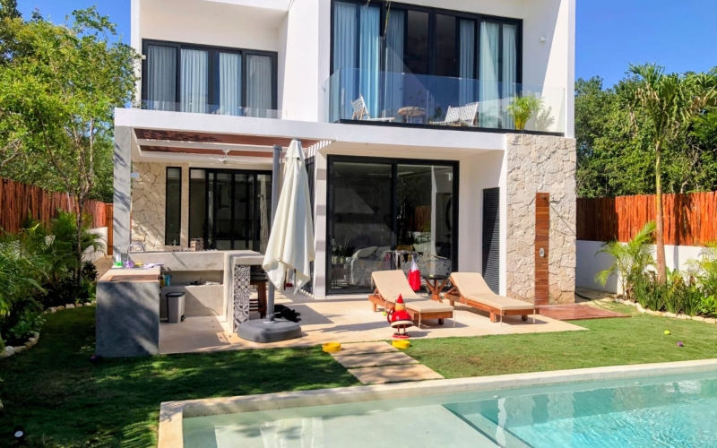 Luxury Villa in Tulum Country Club with private pool and Golf club, for sale, Tulum