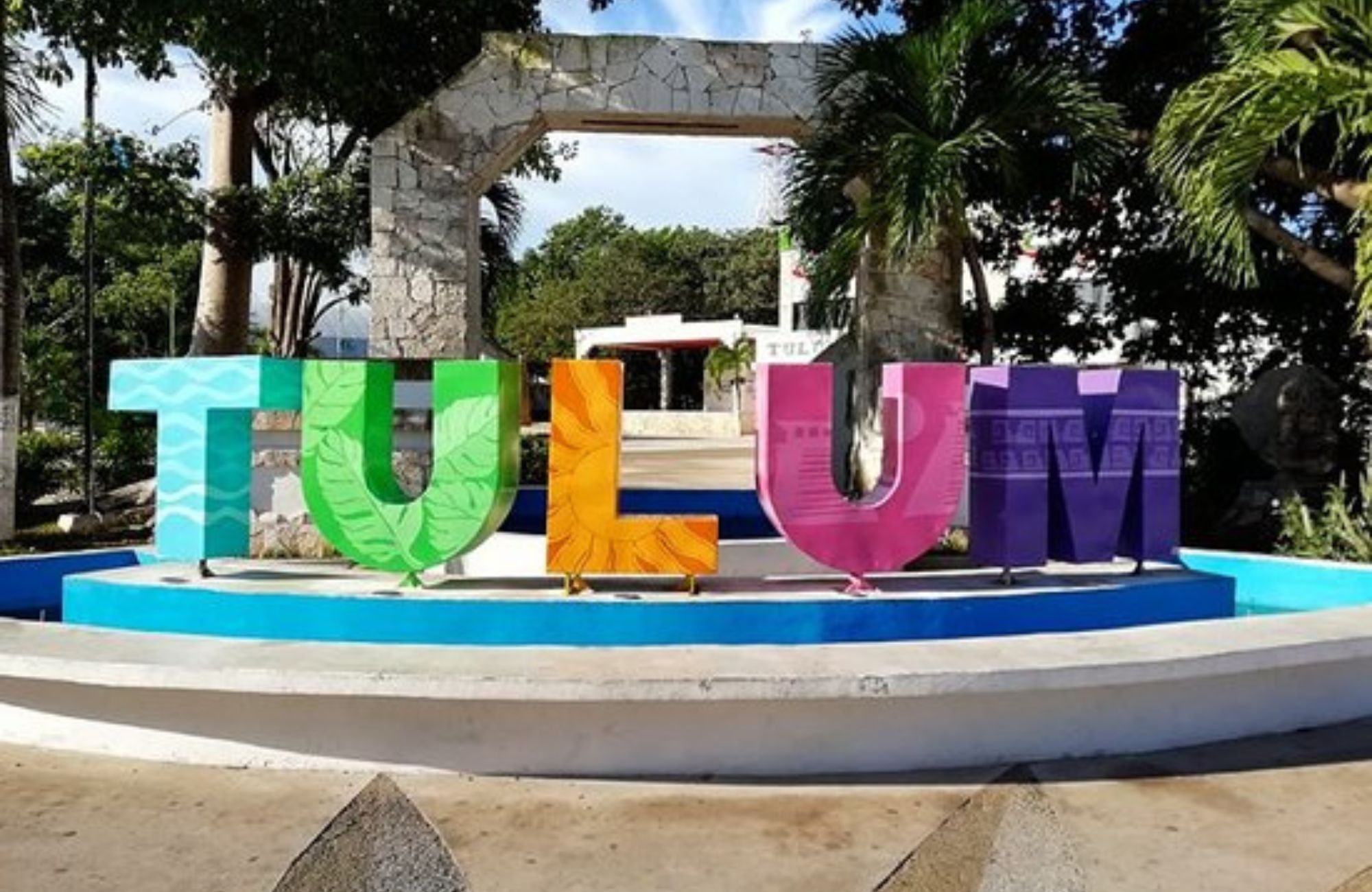 Villa with private pool and garden, more than 20 uniquely designed amenities, in Gated community Kaybe for sale Tulum.