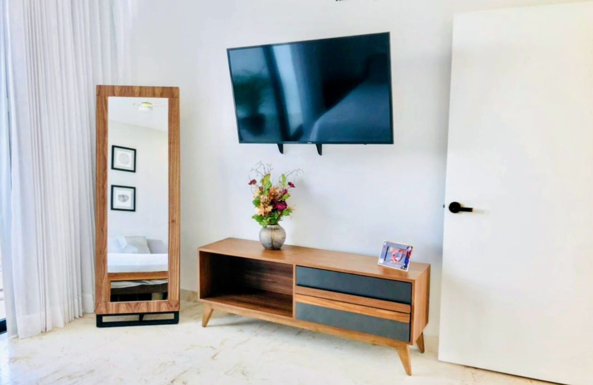 Villa with private pool and garden, more than 20 uniquely designed amenities, in Gated community Kaybe for sale Tulum.