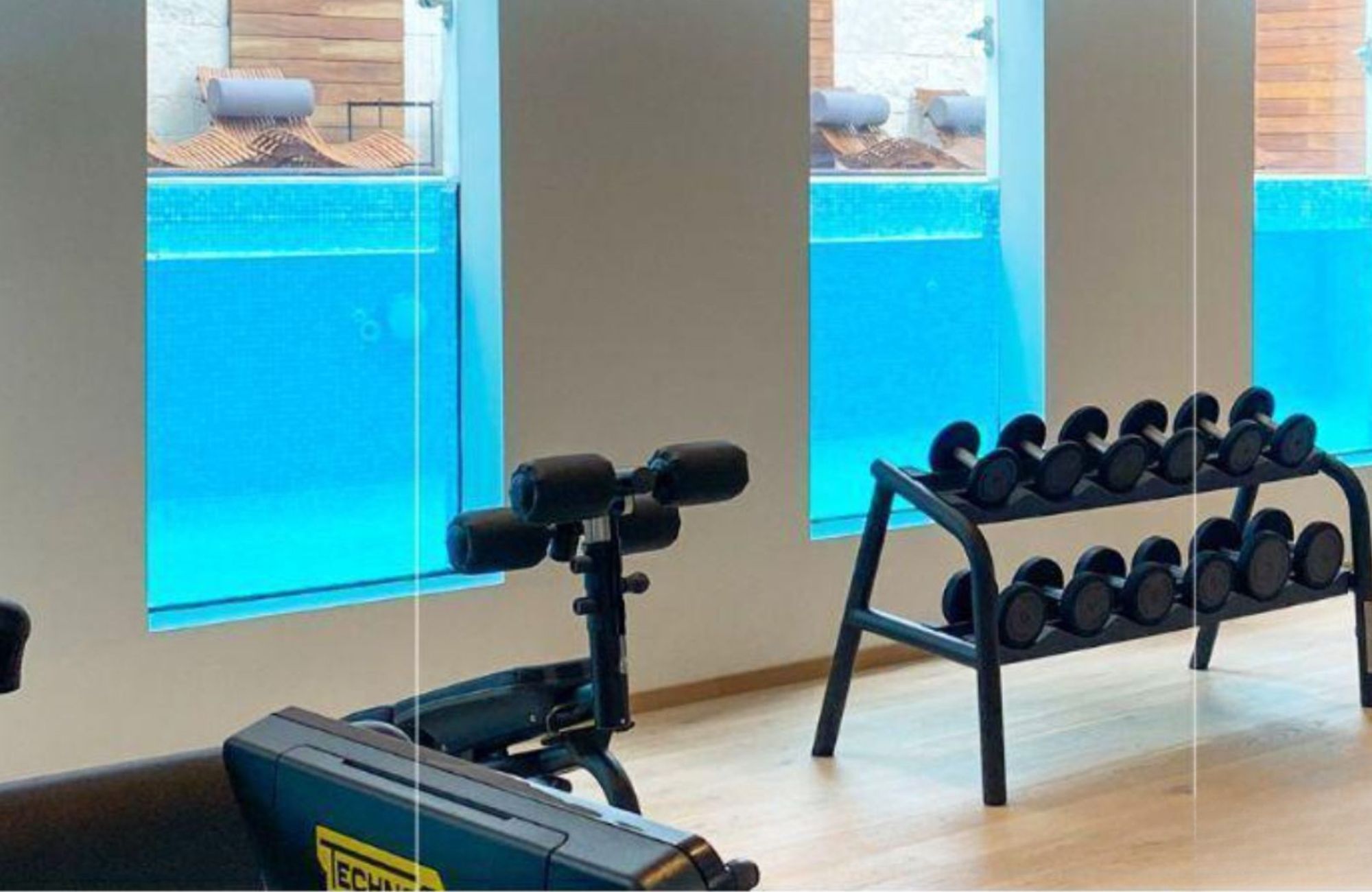 Penthouse con terraza semi techada de 37 m2, 4 estacionamientos, alberca con carril de nado, gimnasio, area de juegos, areas verdes, en vent