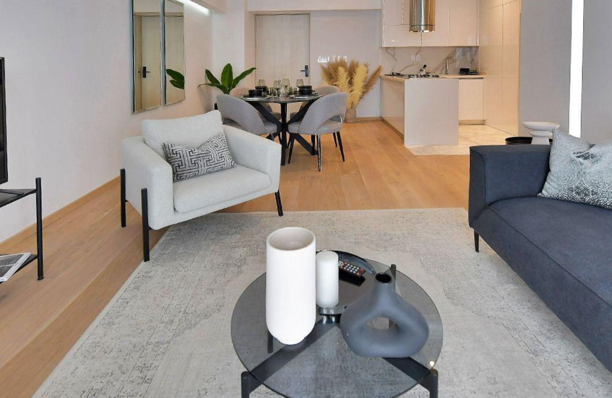 320 m2 apartment, green areas, clubhouse, cinema, spa, panoramic pool and more for sale in Interlomas