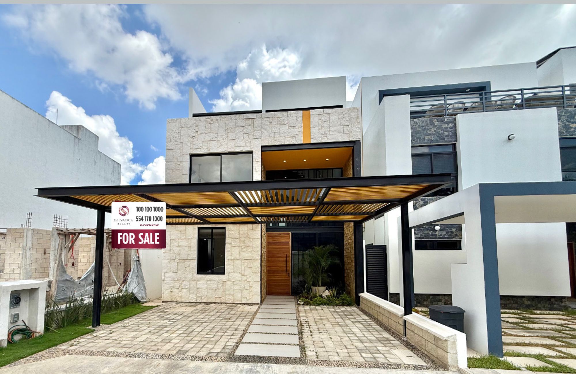 Casa con alberca privada, techos altos, en venta Residencial Aqua, Canc&uacute;n