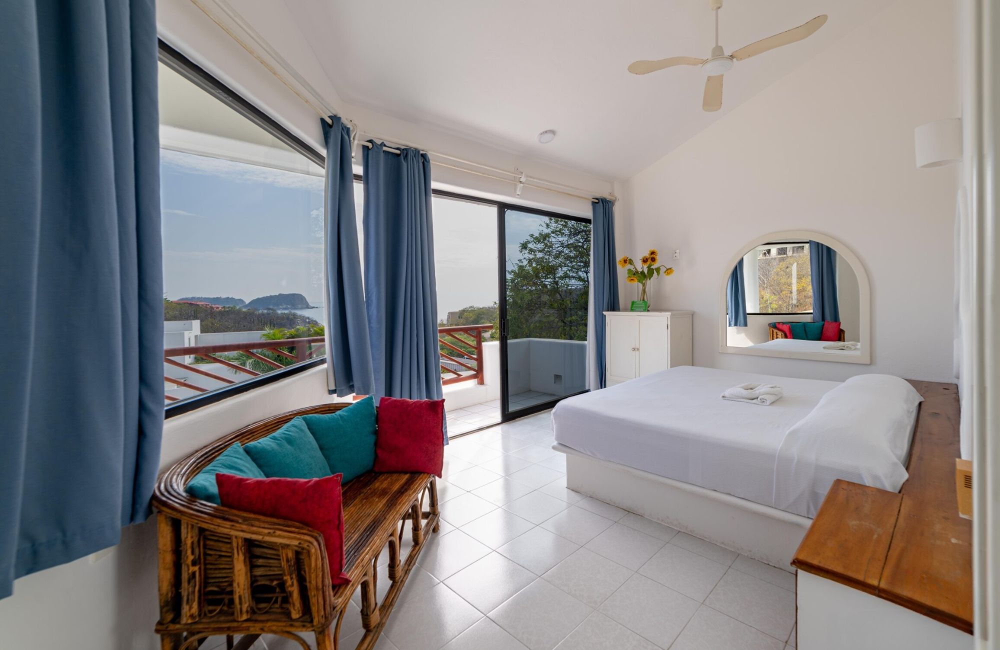 House with Private Pool for Sale, La Mina Puerto &Aacute;ngel, Oaxaca