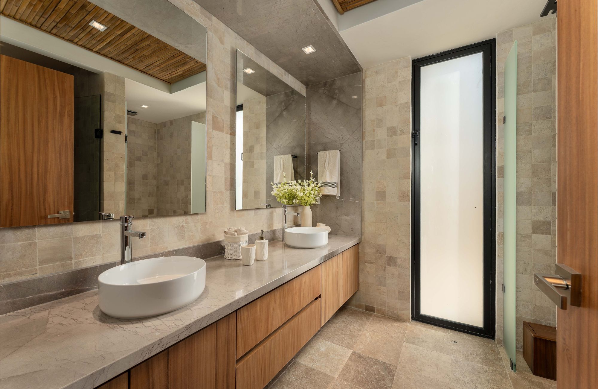 Oceanfront penthouse, beach club, spa and more, pre-sale El Tejon Huatulco