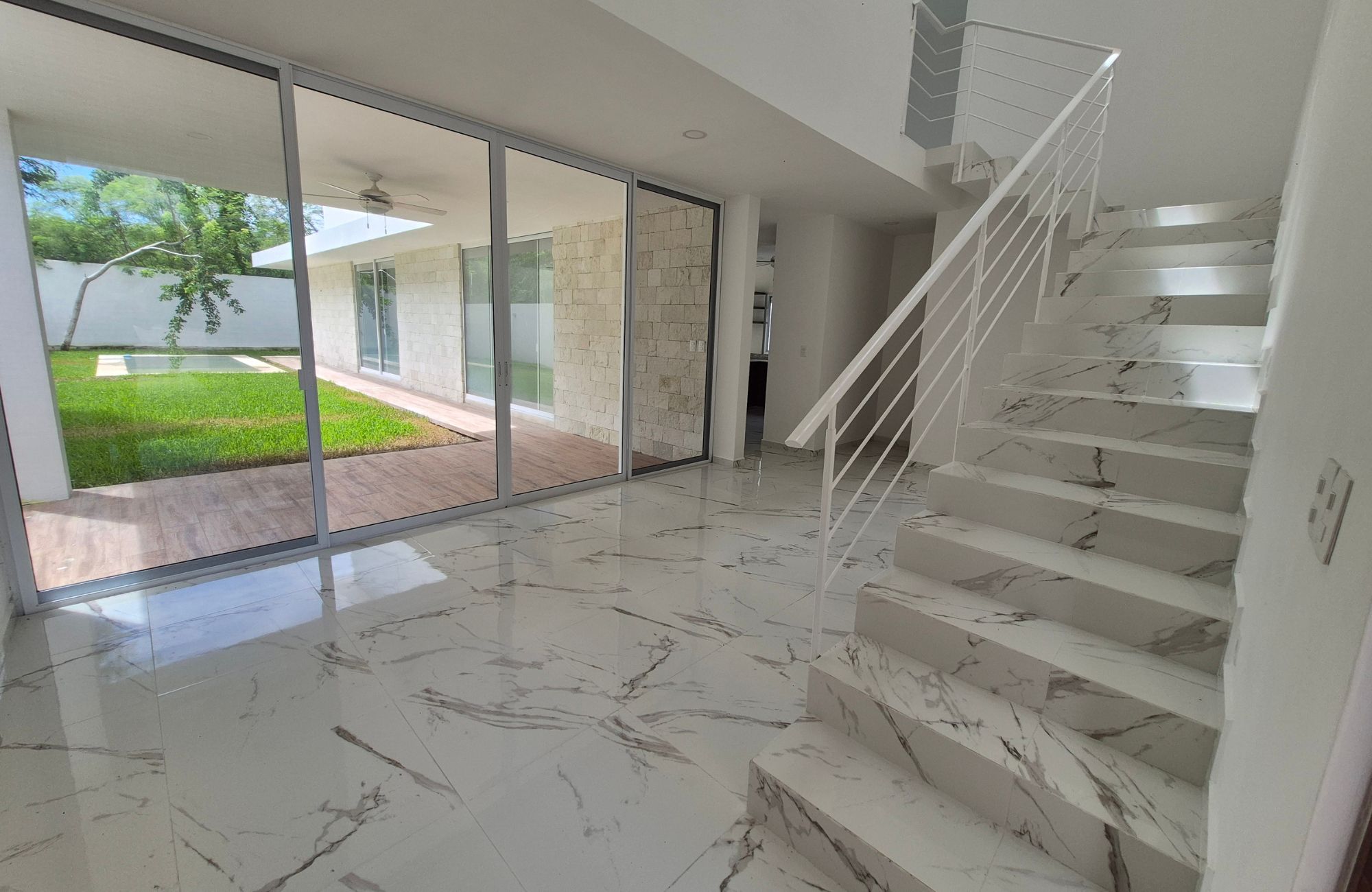 House with private pool and clubhouse, for sale, Cholul, M&eacute;rida