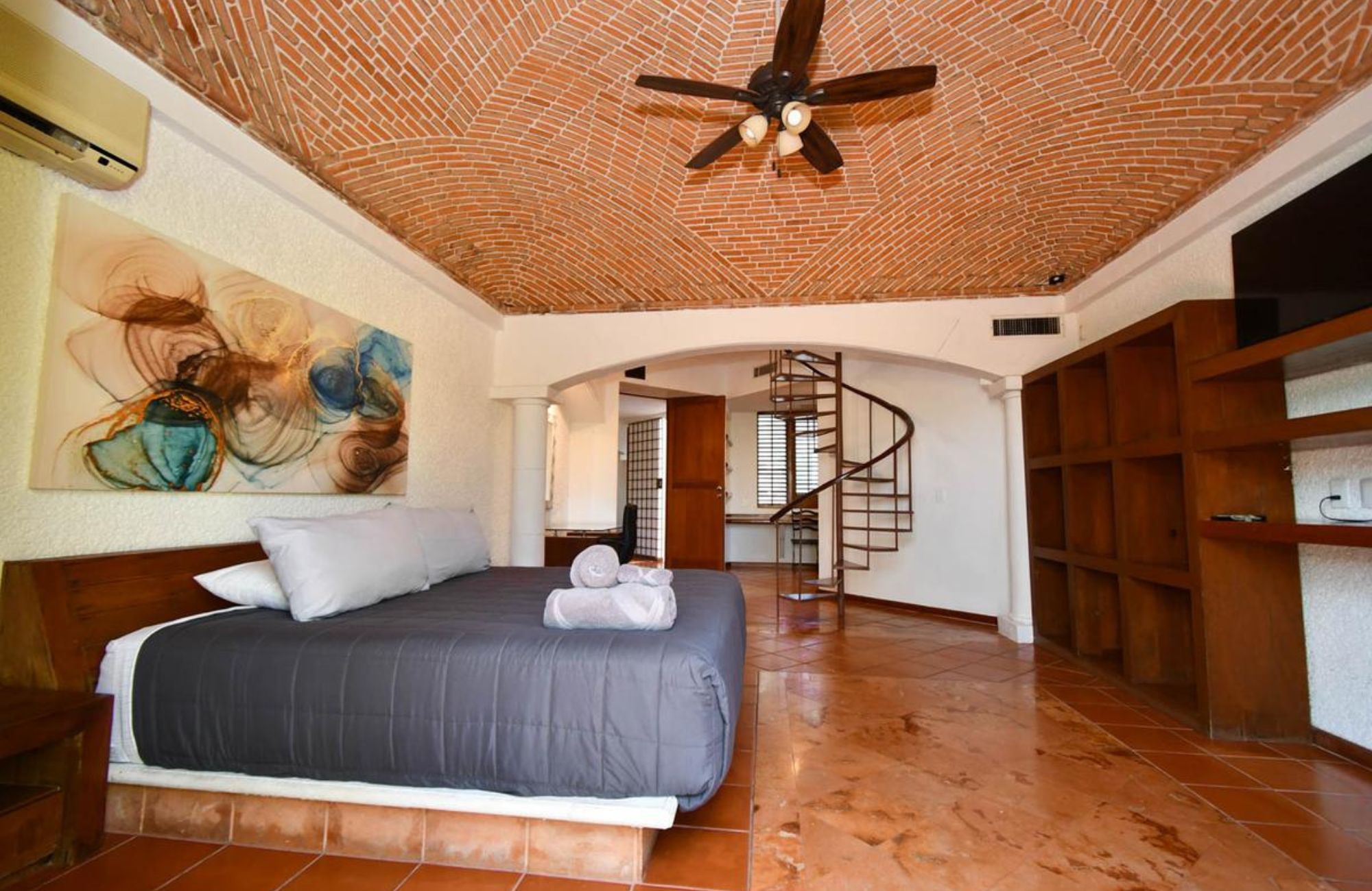 House with terrace and private pool, for sale, Puerto Canc&uacute;n, Canc&uacute;n