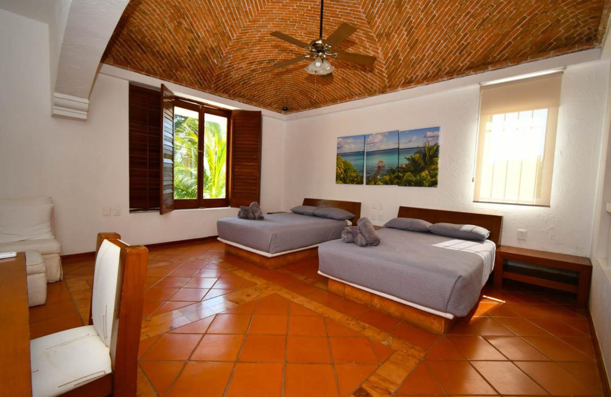 House with terrace and private pool, for sale, Puerto Canc&uacute;n, Canc&uacute;n