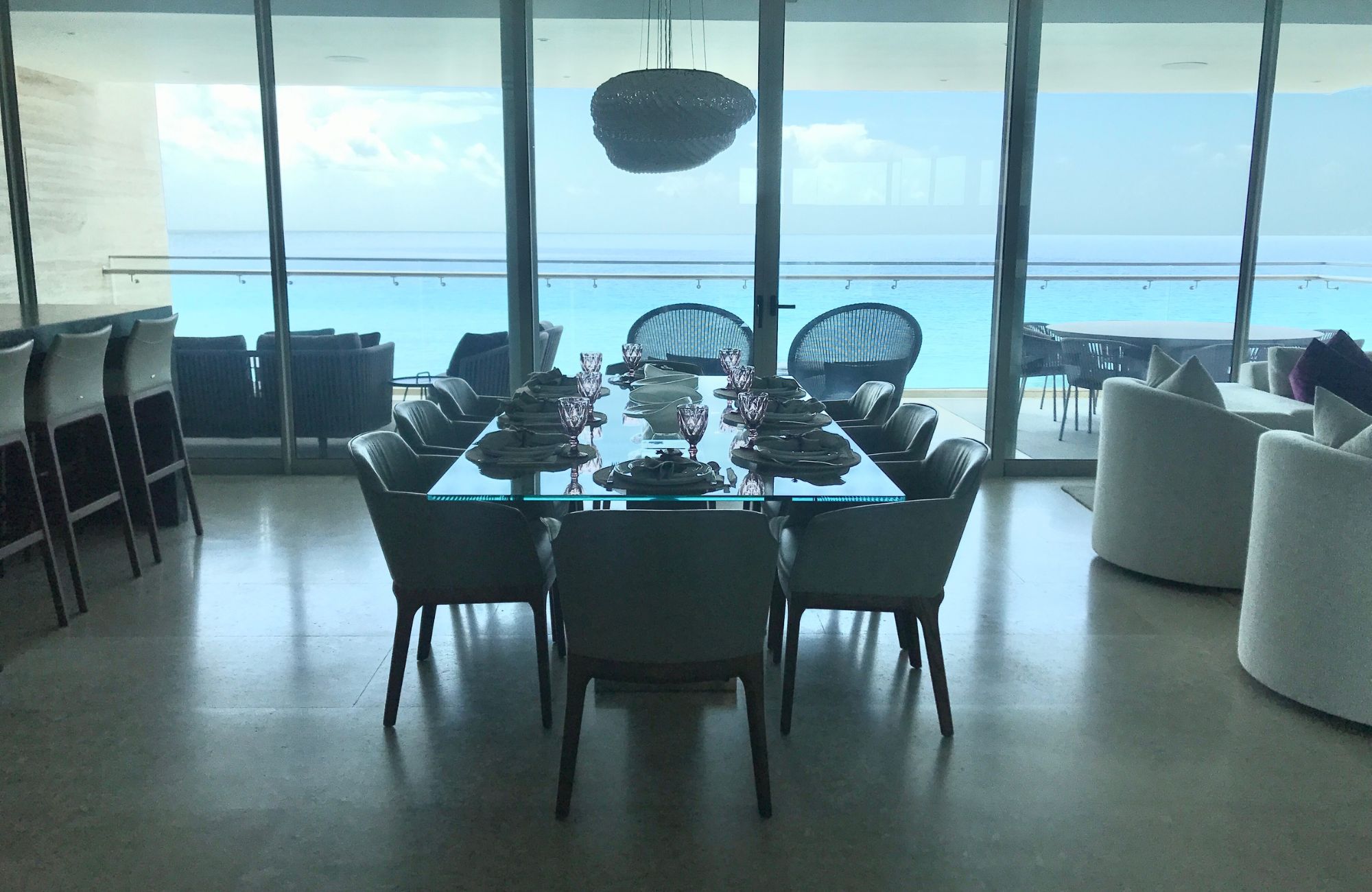 Luxury condo with studio and private marina for sale, Hotel Zone Canc&uacute;n