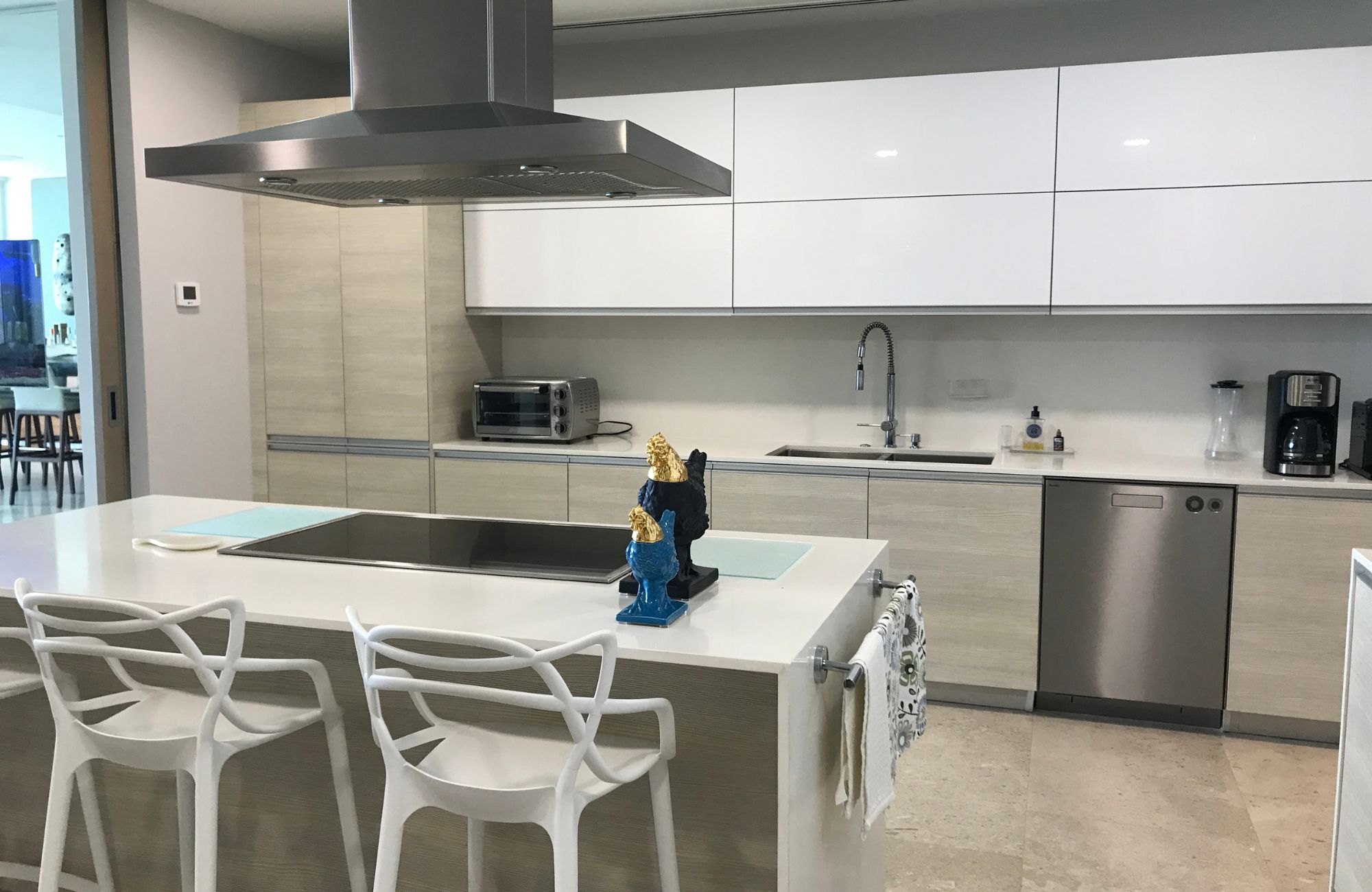 Luxury condo with studio and private marina for sale, Hotel Zone Canc&uacute;n