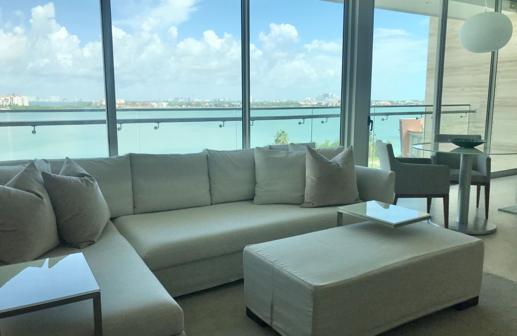 Luxury condo with studio and private marina for sale, Hotel Zone Canc&uacute;n
