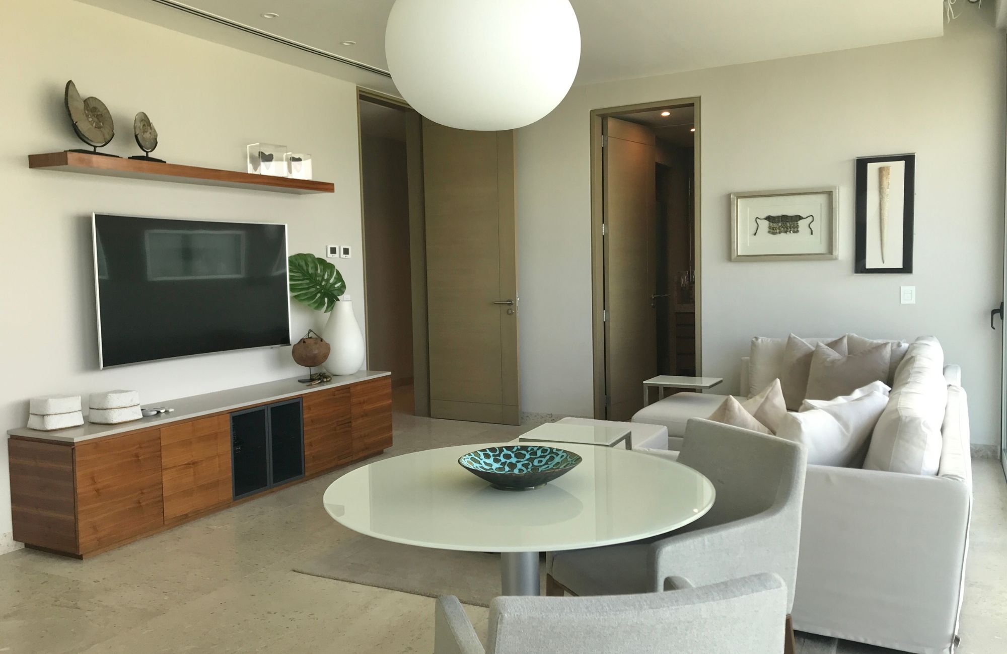Luxury condo with studio and private marina for sale, Hotel Zone Canc&uacute;n