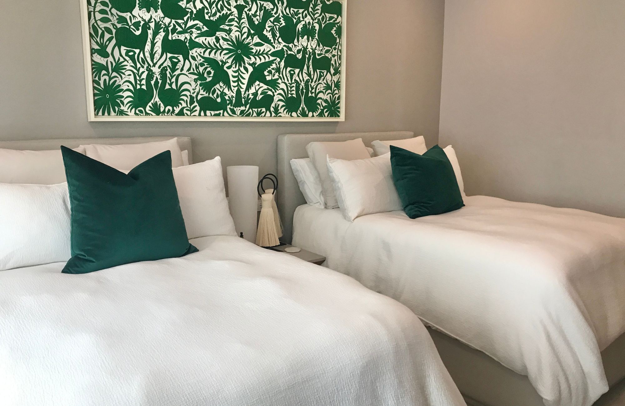 Luxury condo with studio and private marina for sale, Hotel Zone Canc&uacute;n