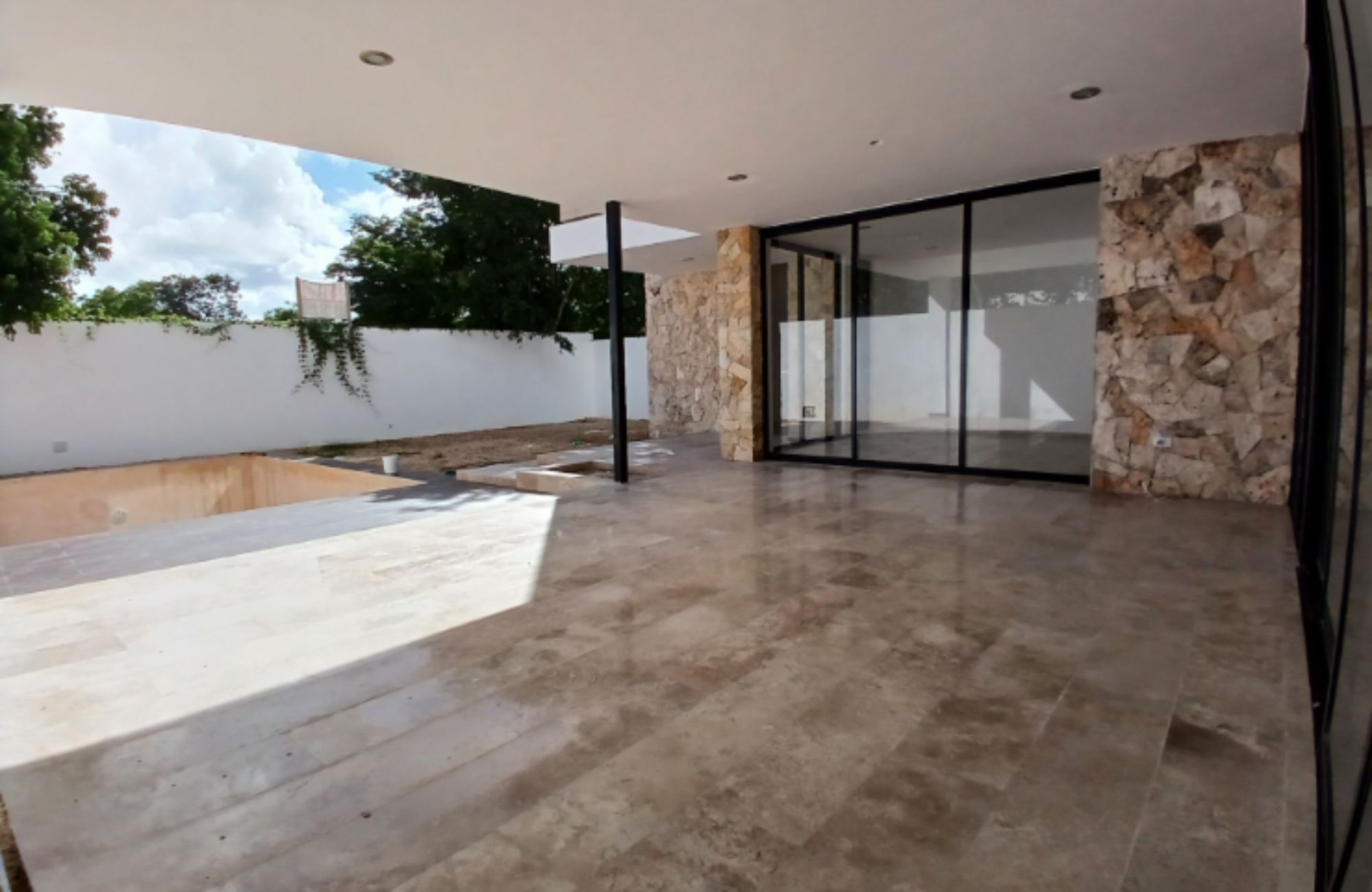 Oceanfront villa with private pool, for sale, Telchac, M&eacute;rida