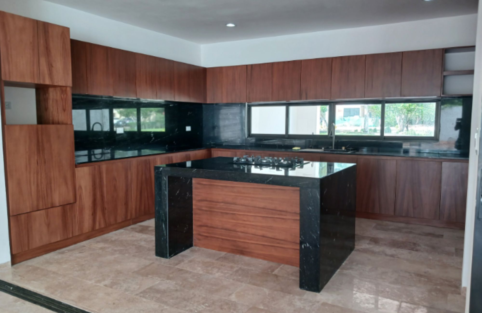 Oceanfront villa with private pool, for sale, Telchac, M&eacute;rida