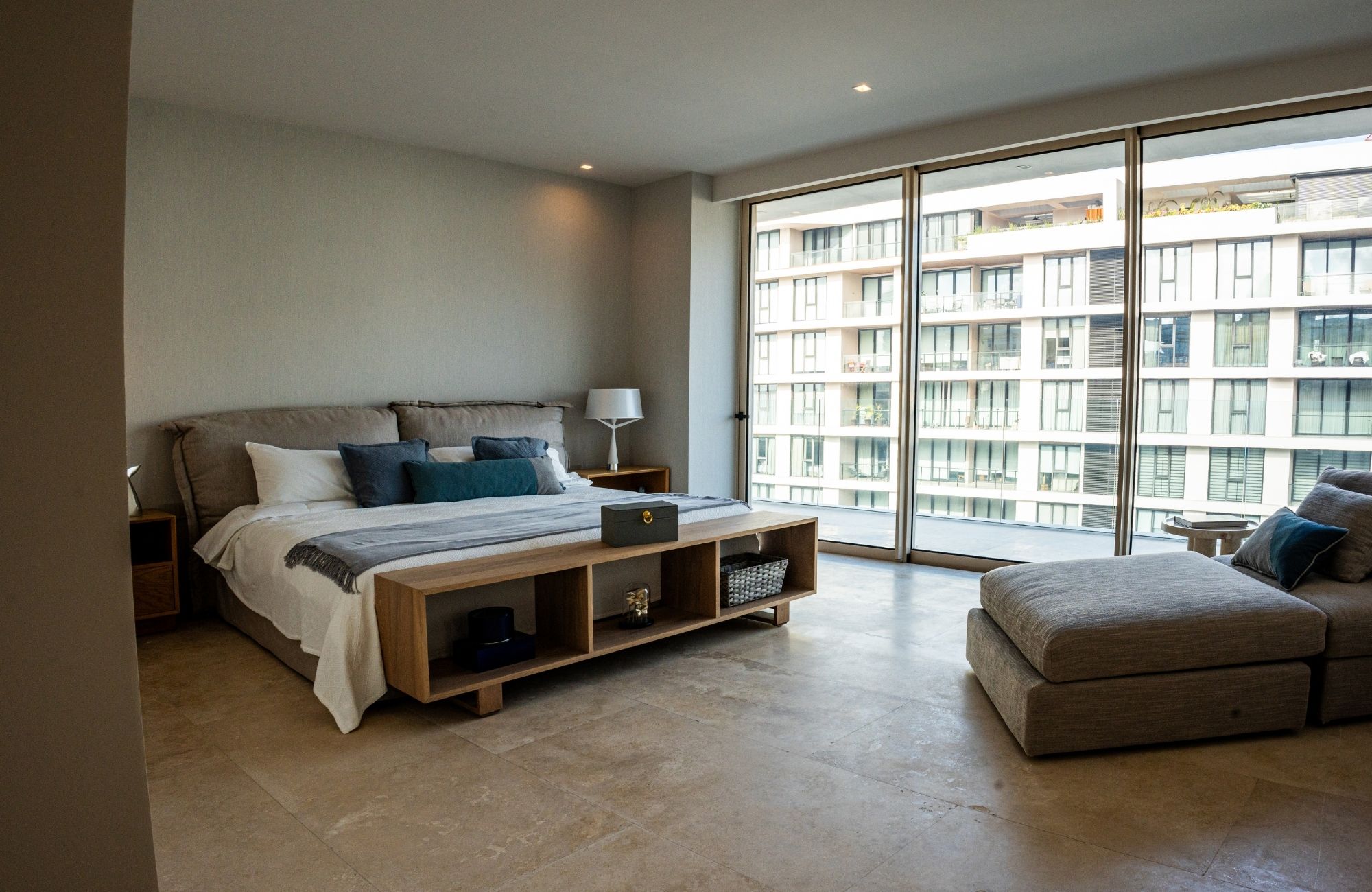 Ocean view condo with dock, adults pool, golf, marina,  beach club, for sale Puerto Canc&uacute;n.