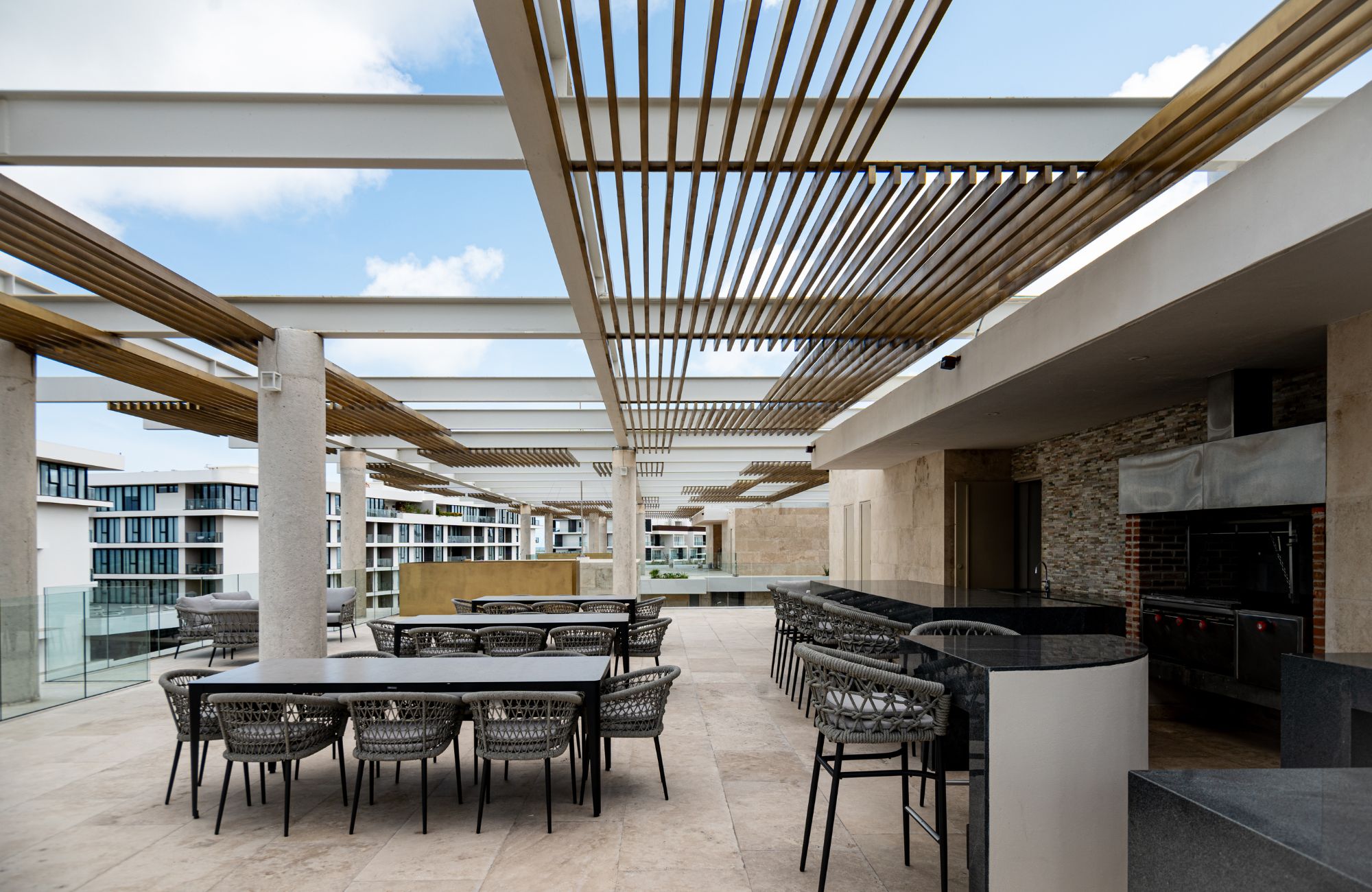 Luxury-amenities condominium for sale, Zona Hotelera, Canc&uacute;n