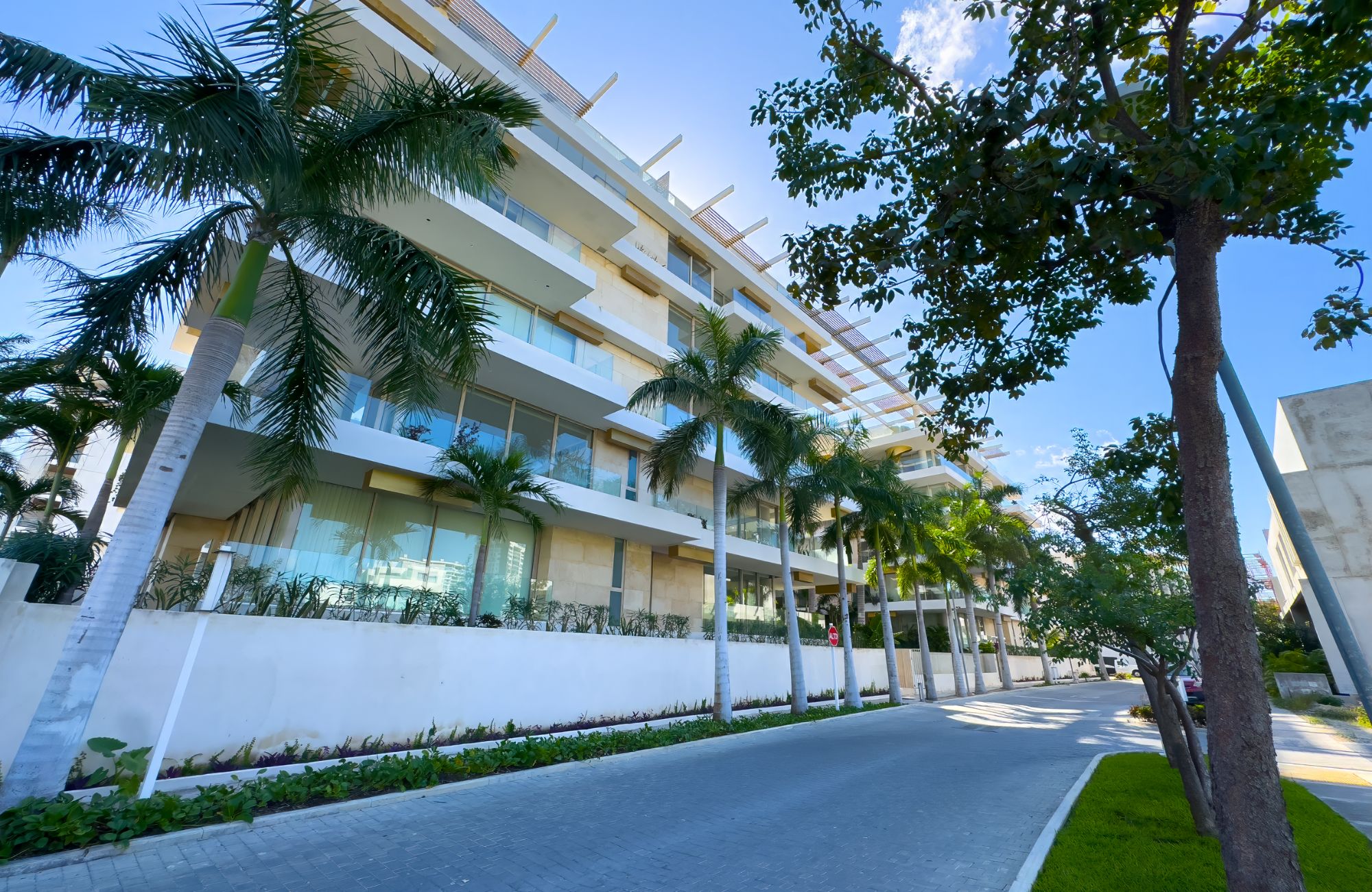 Luxury-amenities condominium for sale, Zona Hotelera, Canc&uacute;n