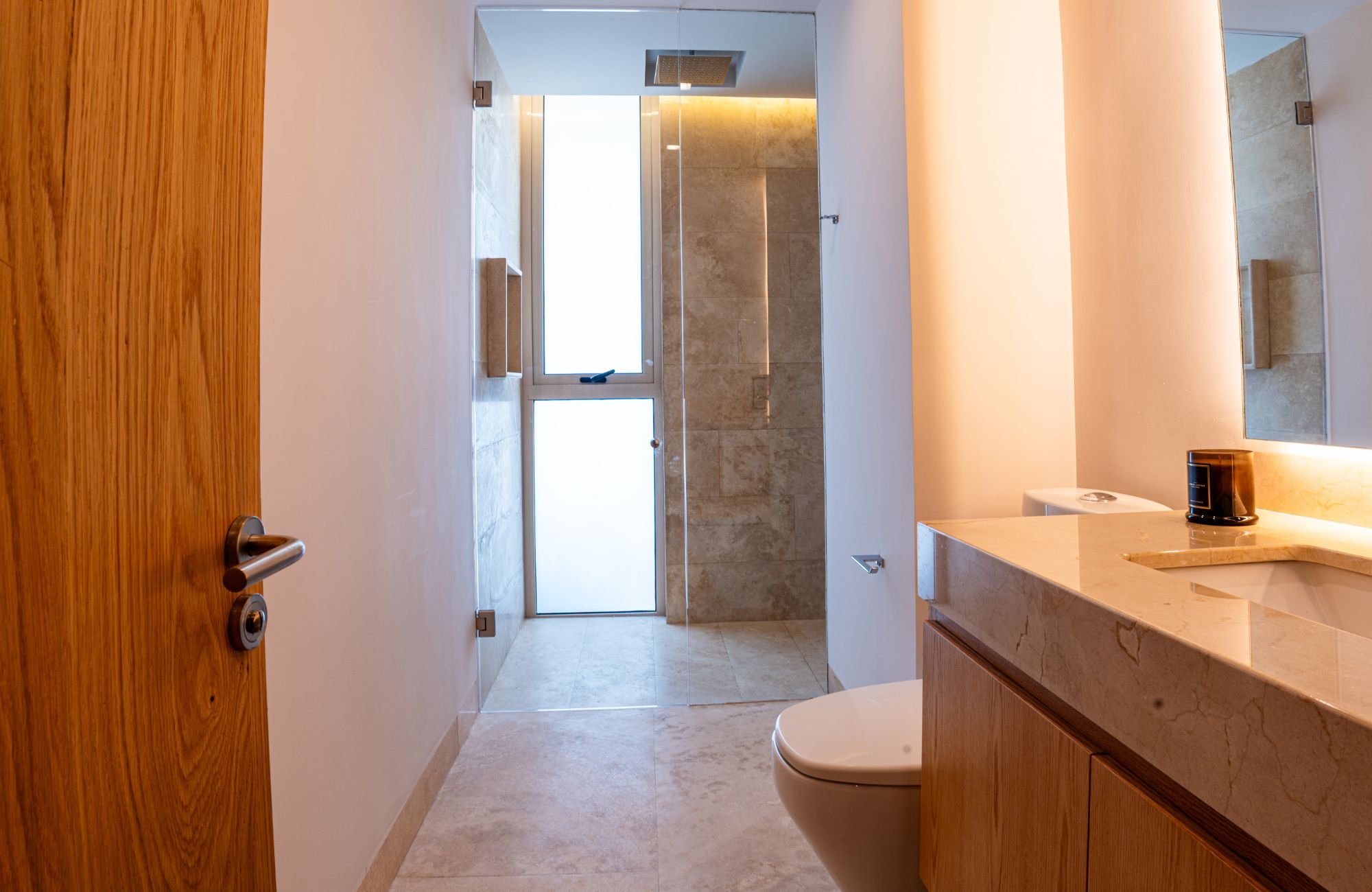 Condo with pool, terrace, and golf simulator for sale, Puerto Cancun, Cancun.