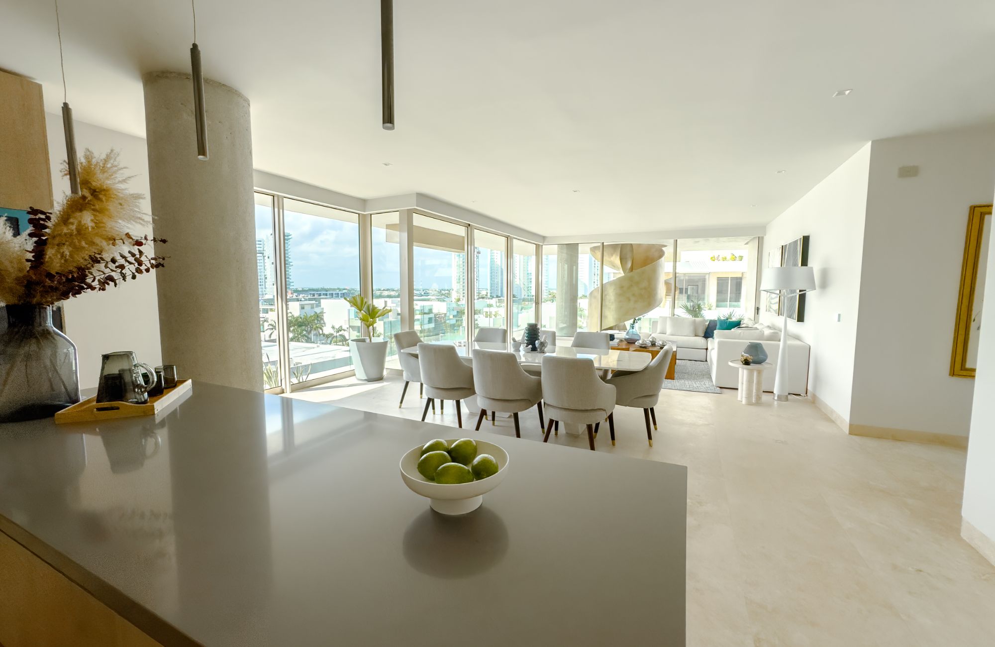 Condo with pool, terrace, and golf simulator for sale, Puerto Cancun, Cancun.