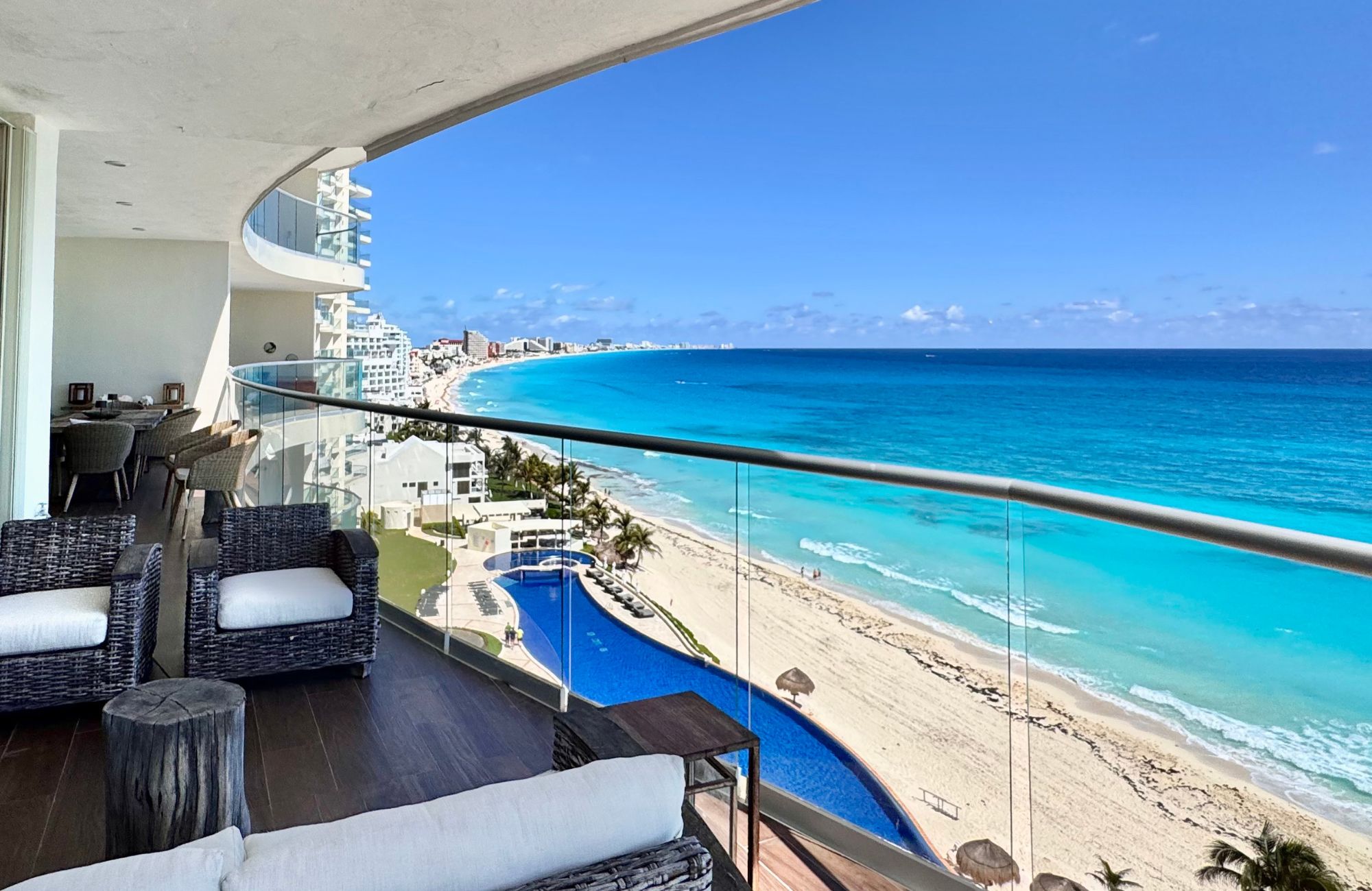 Oceanfront 4 bedroom condo for sale in Emerald Cancun