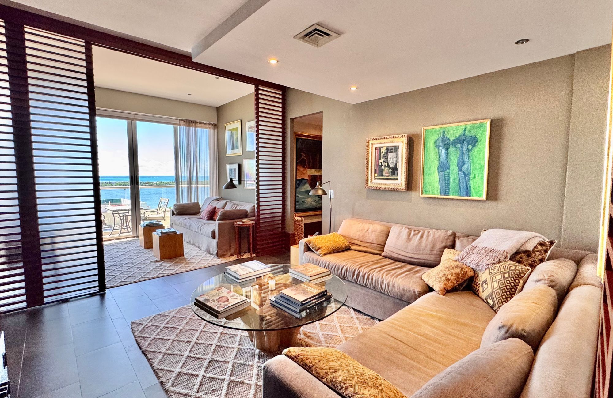 Oceanfront 4 bedroom condo for sale in Emerald Cancun