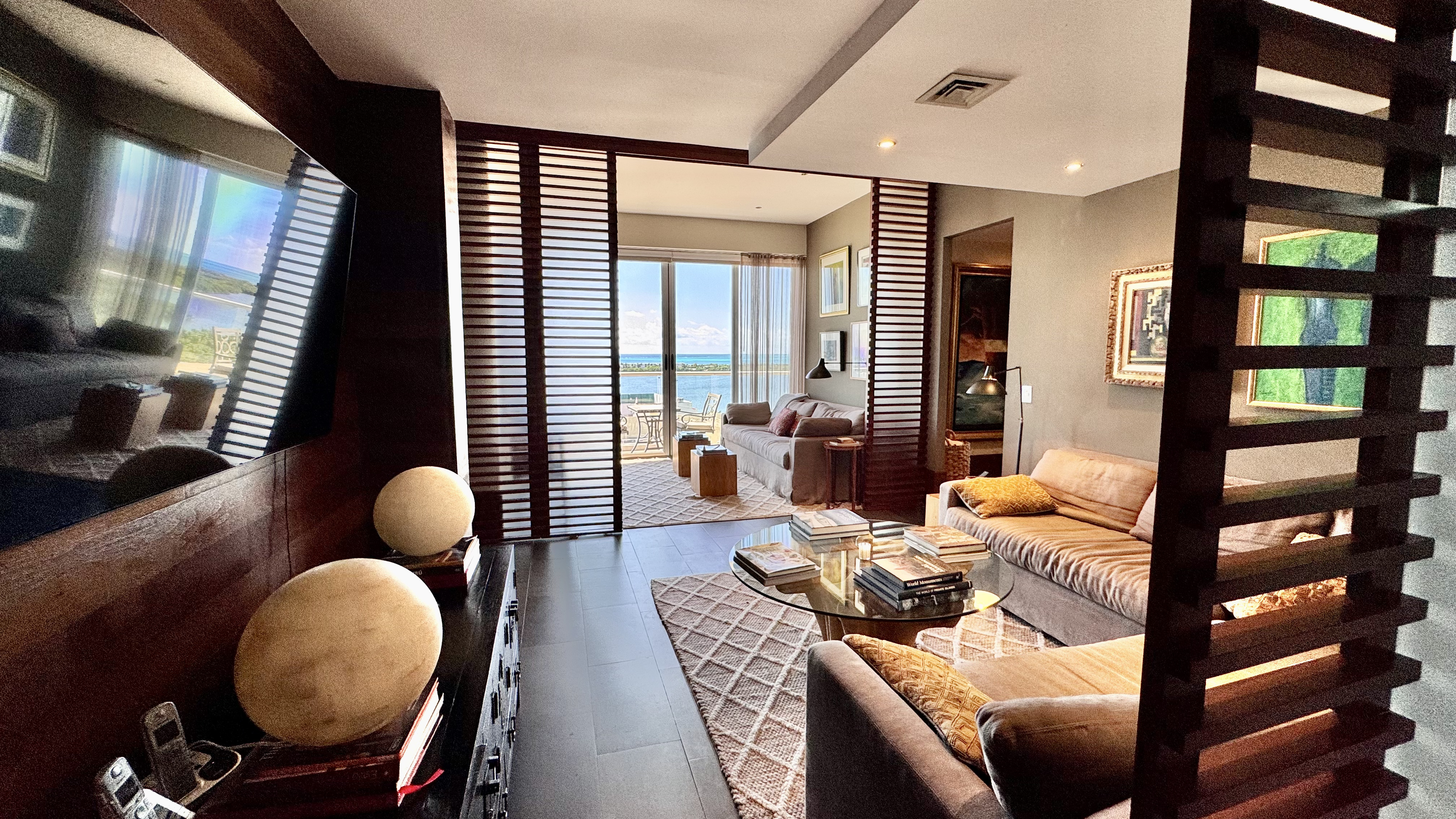 Oceanfront 4 bedroom condo for sale in Emerald Cancun