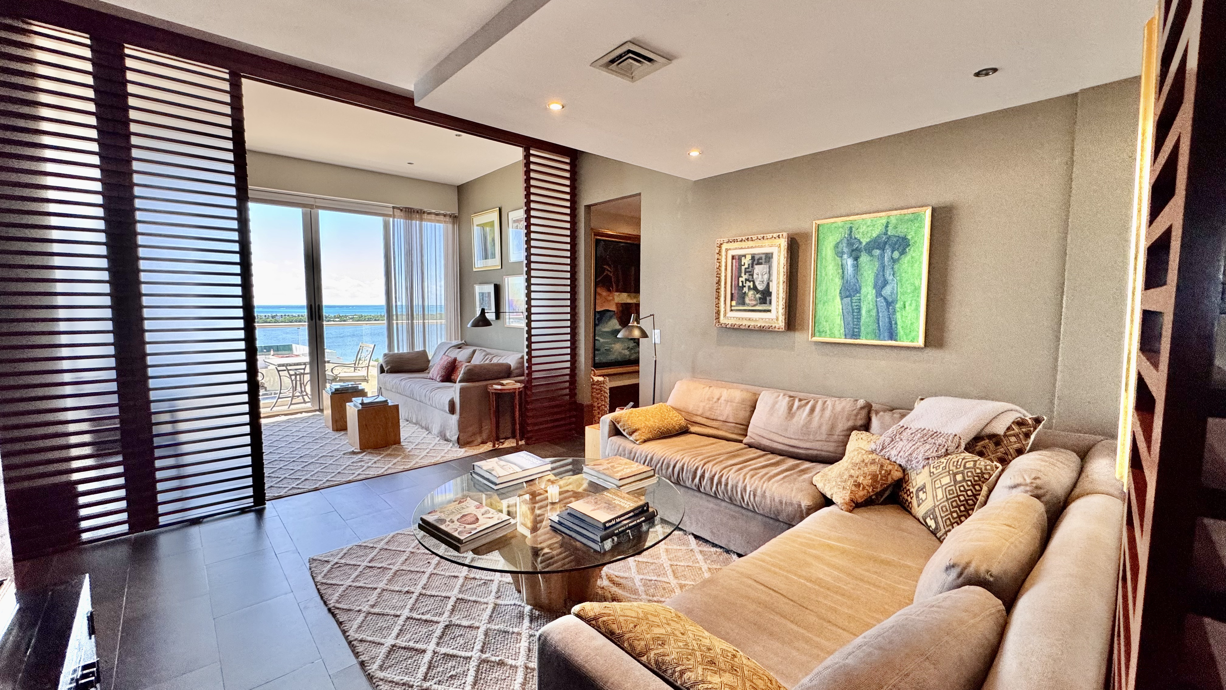 Oceanfront 4 bedroom condo for sale in Emerald Cancun