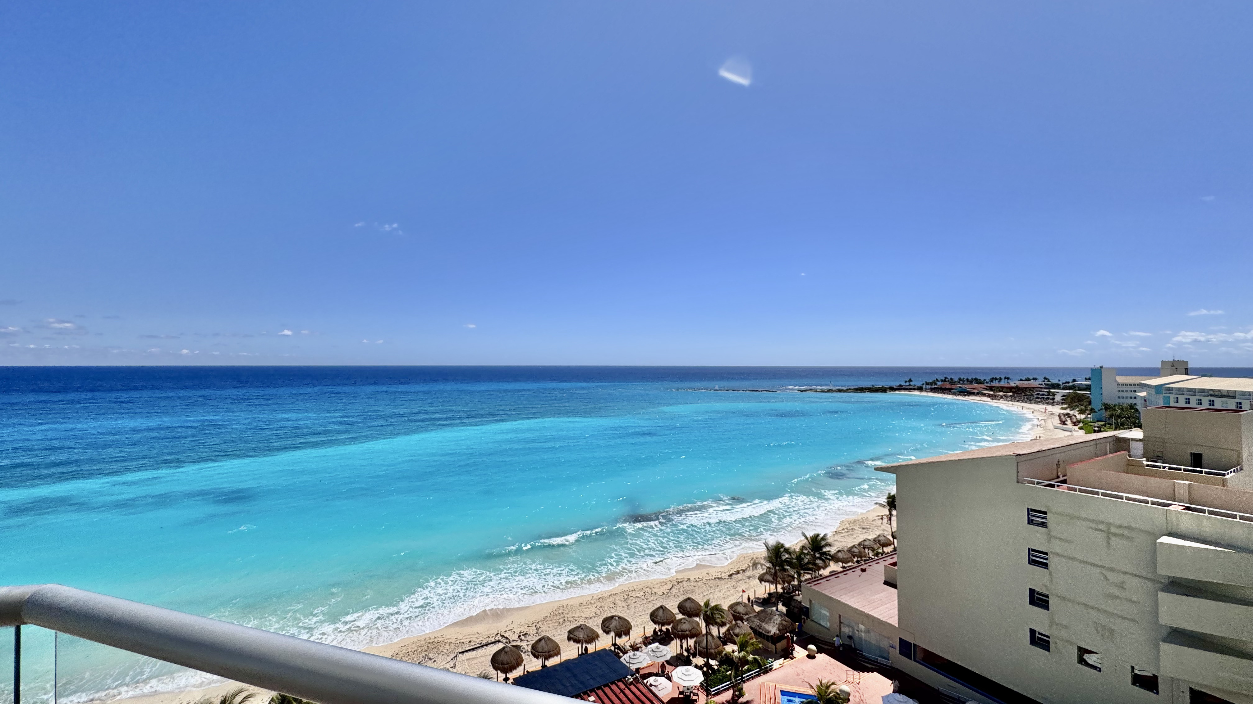 Oceanfront 4 bedroom condo for sale in Emerald Cancun