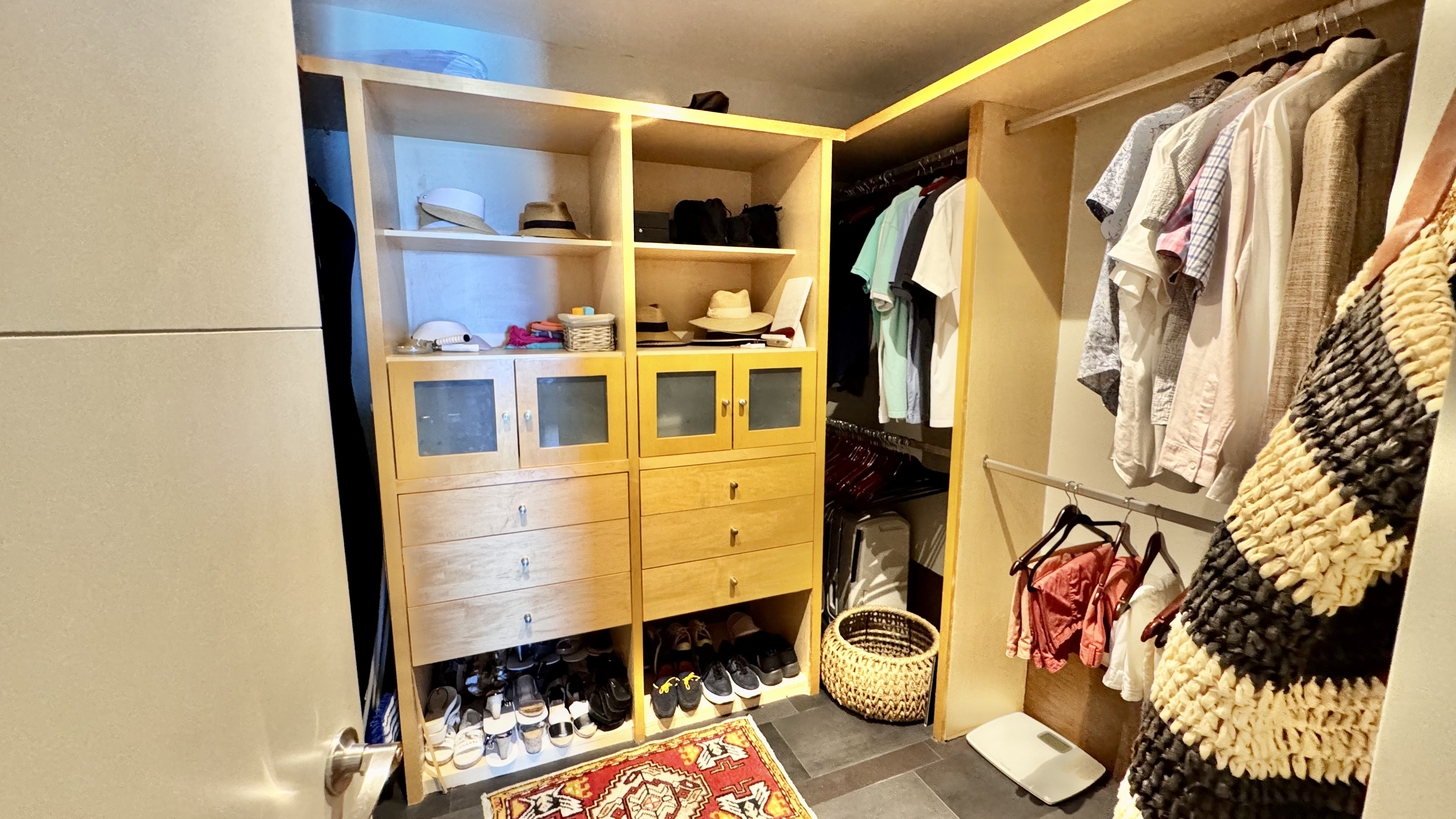 Oceanfront 4 bedroom condo for sale in Emerald Cancun