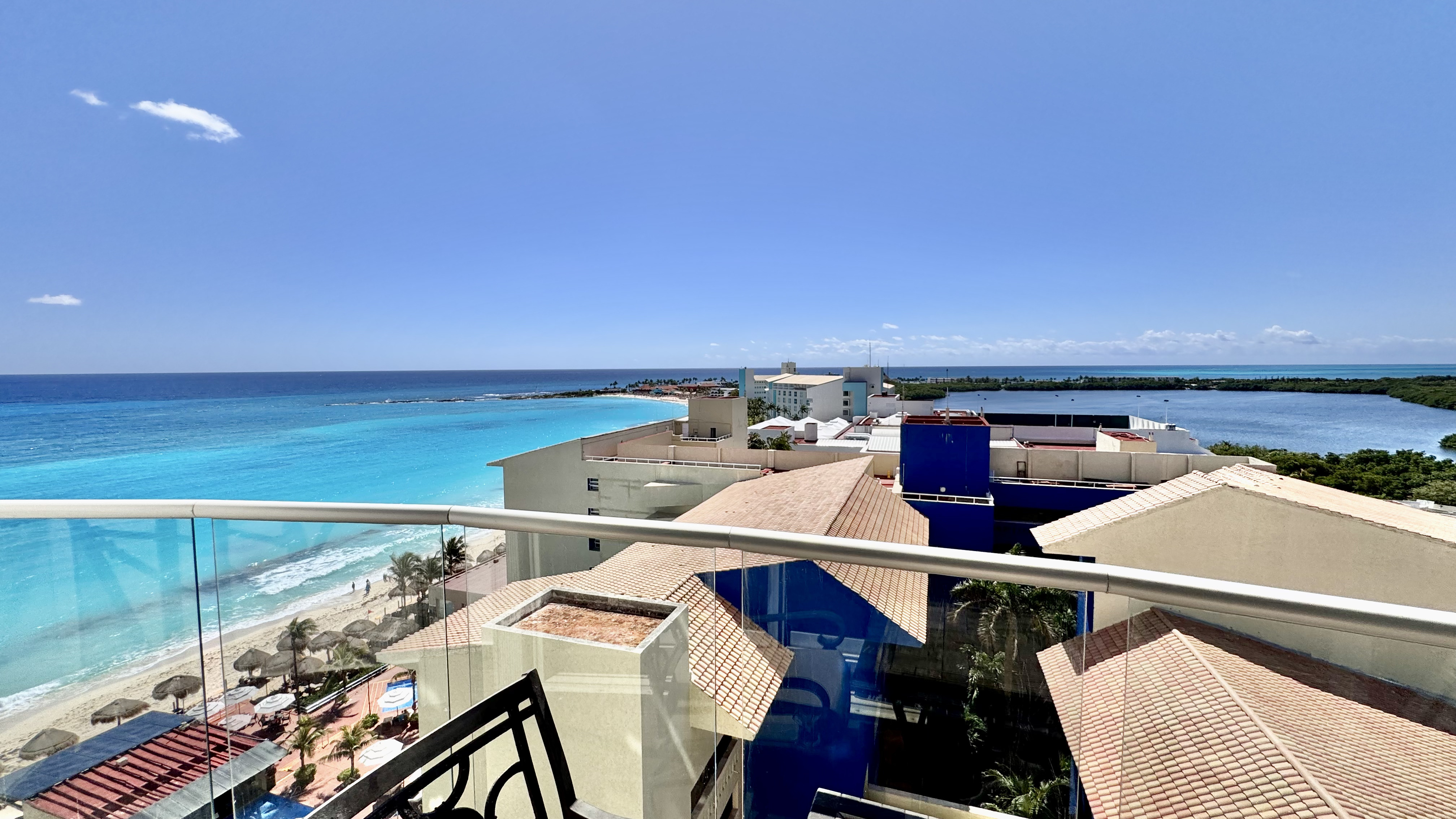 Oceanfront 4 bedroom condo for sale in Emerald Cancun