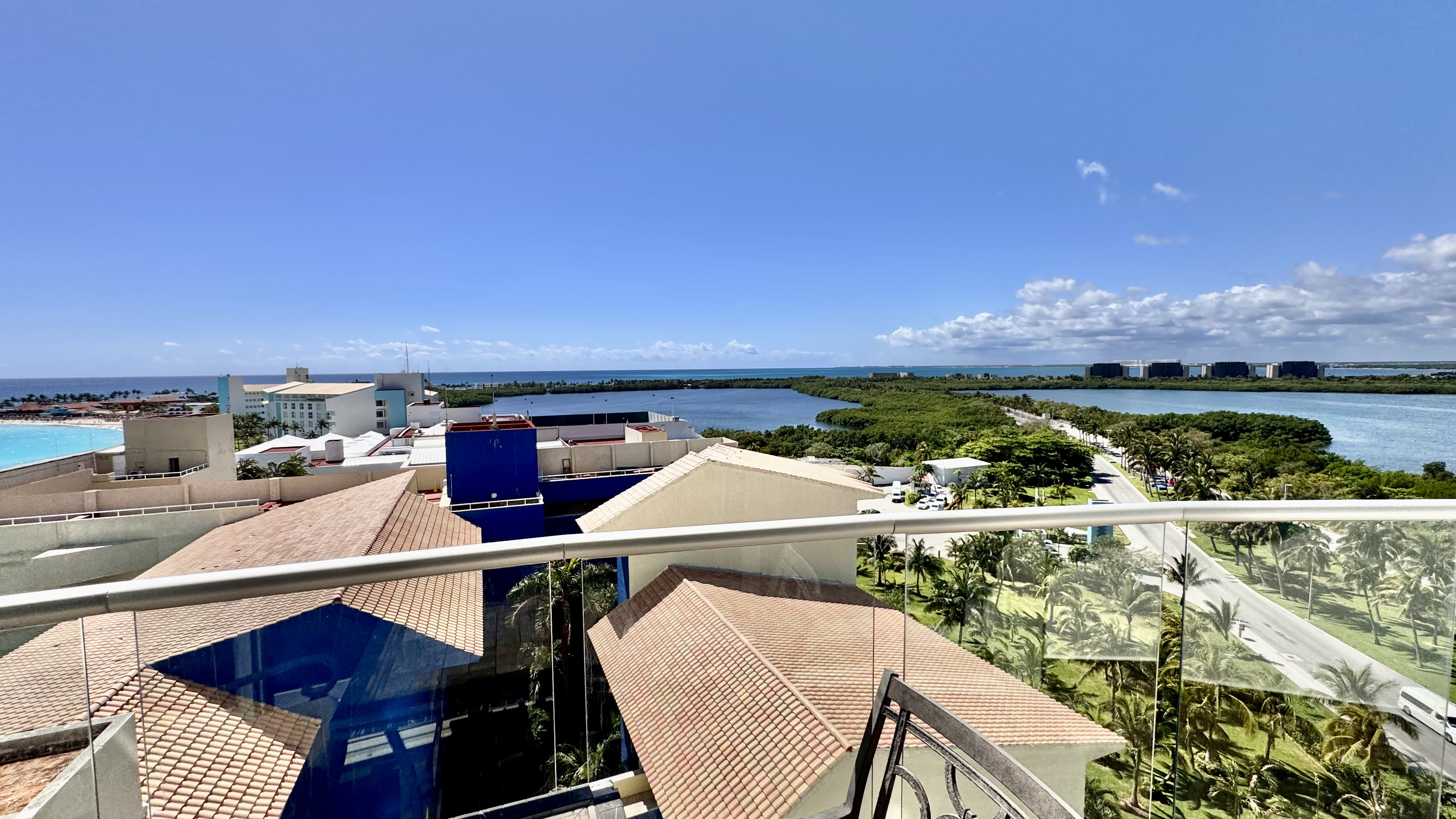 Oceanfront 4 bedroom condo for sale in Emerald Cancun