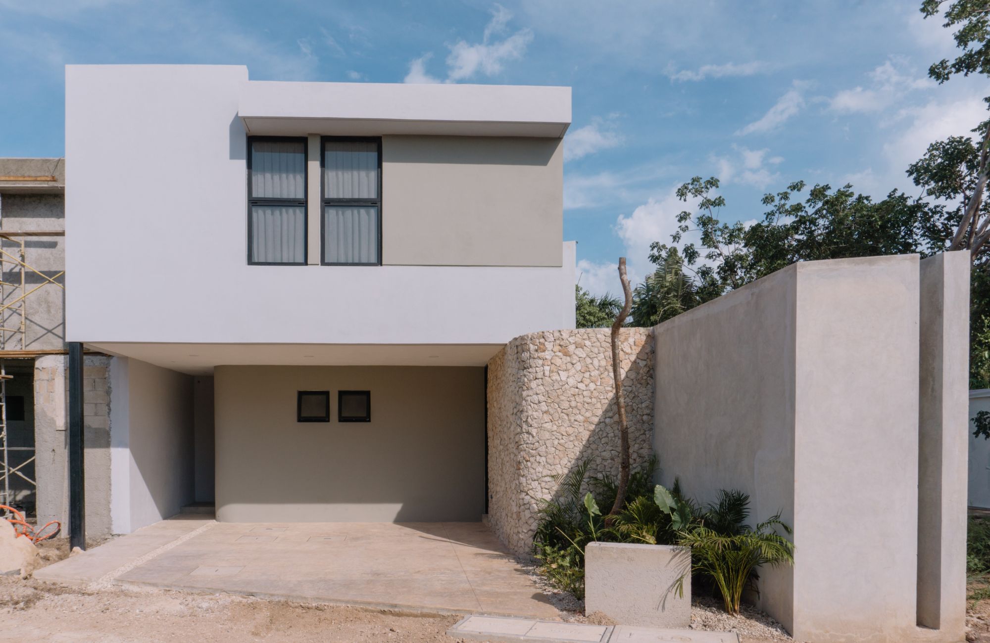 House with private pool in gated community, for sale, Conkal, M&eacute;rida