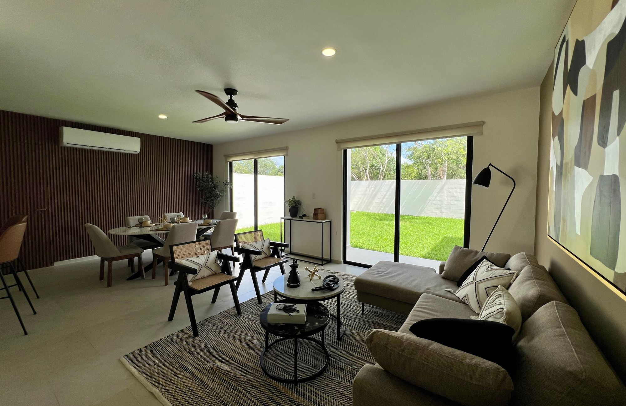 House with pool, solar panel, clubhouse with amenities, for sale Cholul Merida