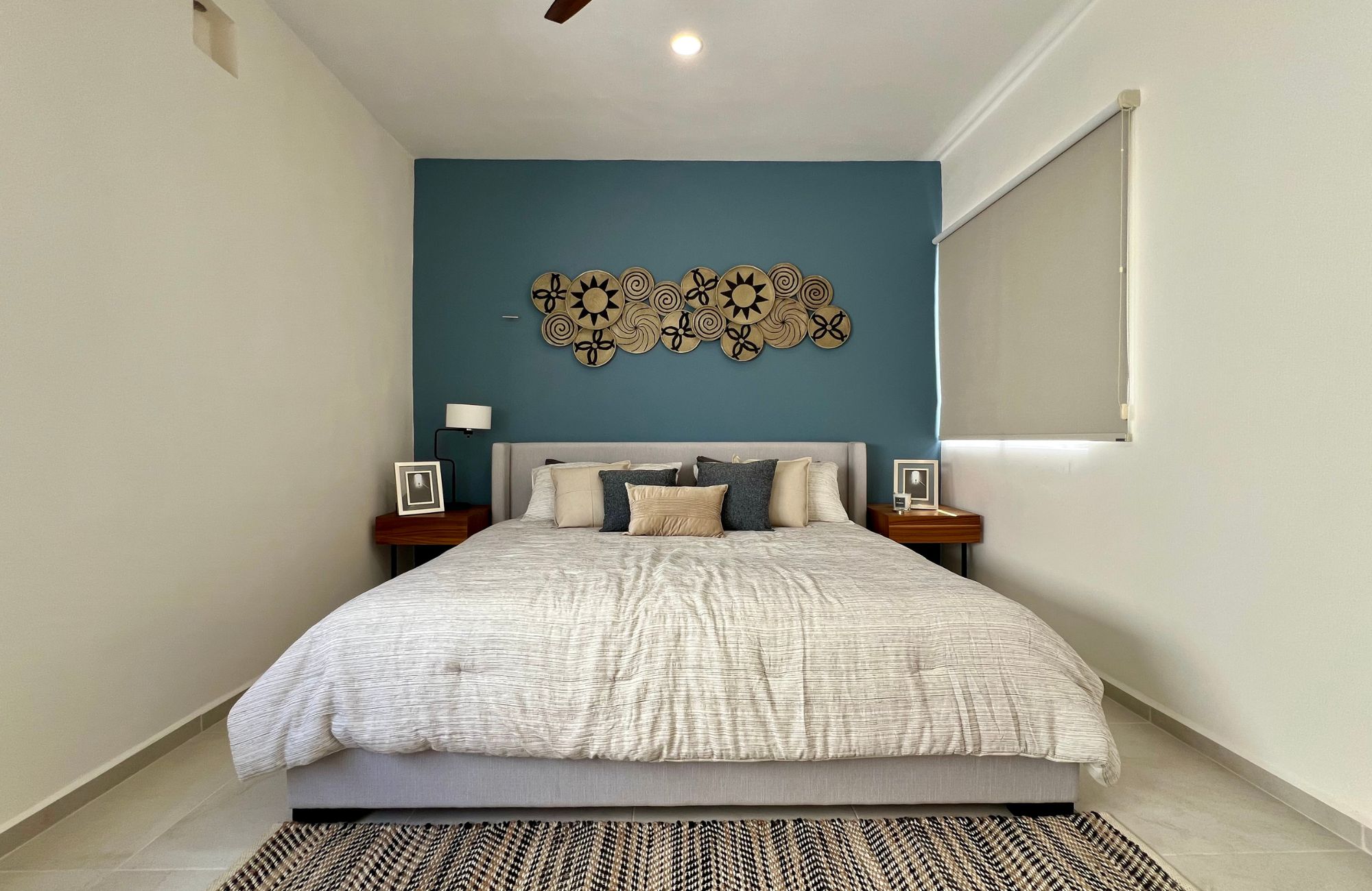 House with private pool, covered terrace, walk-in closet, two-car garage, for sale, Xcanatun, Merida, Yucatan.