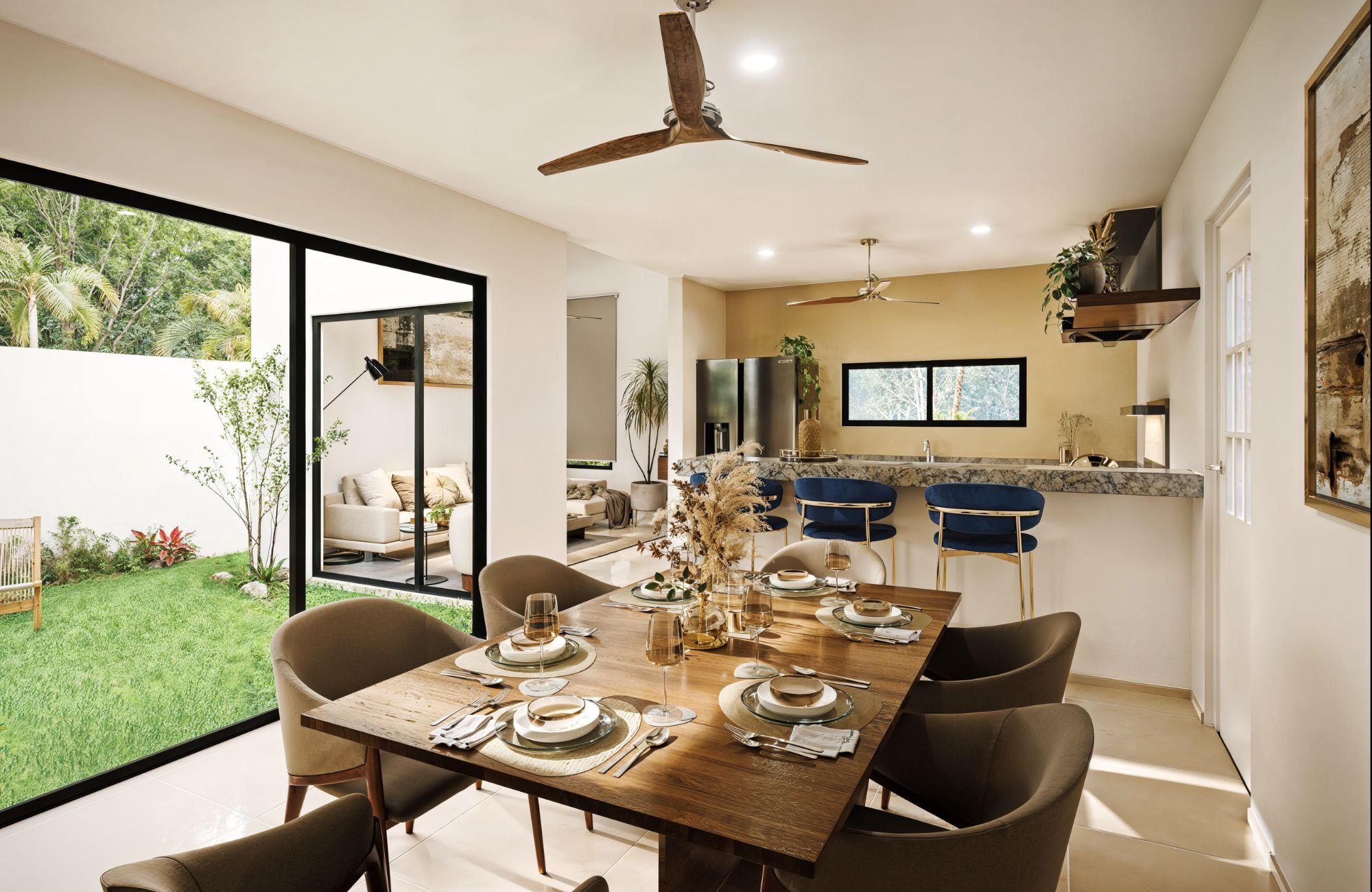 House with garden, private pool and clubhouse, Aldea Zama, Zona Norte for sale, Merida.