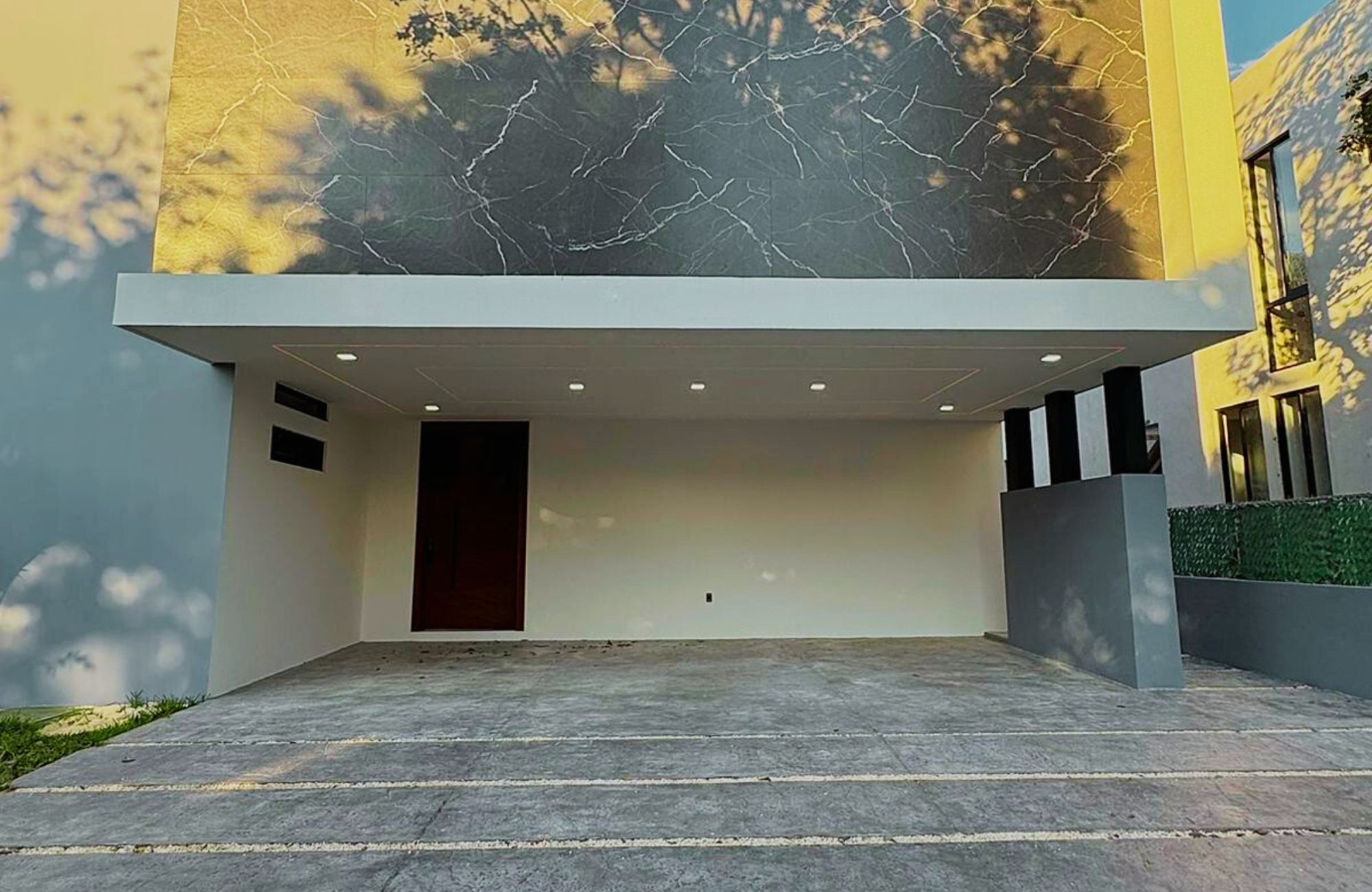 Oceanfront villa with private pool, for sale, Telchac, M&eacute;rida