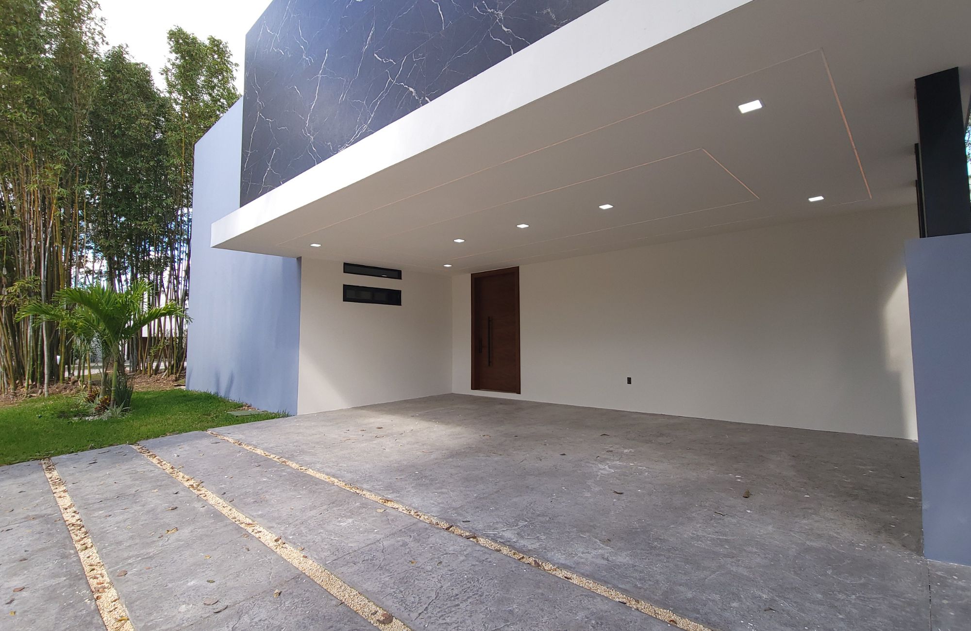 Oceanfront villa with private pool, for sale, Telchac, M&eacute;rida