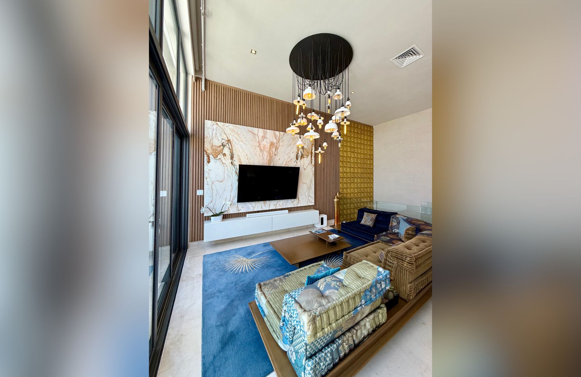 Penthouse with pool and rooftop, oceanfront, pre-sale Playa del Carmen.