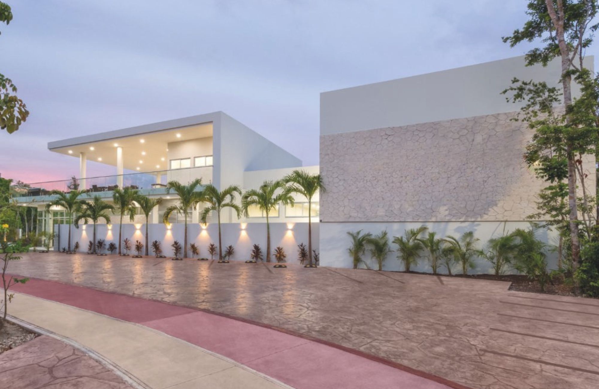 House for sale in a gated community with green areas, Xpu-ha, Quintana Roo