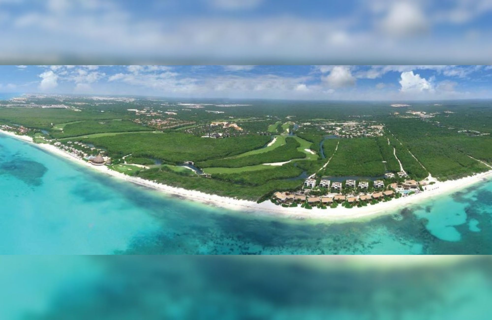 House for sale in a gated community with green areas, Xpu-ha, Quintana Roo