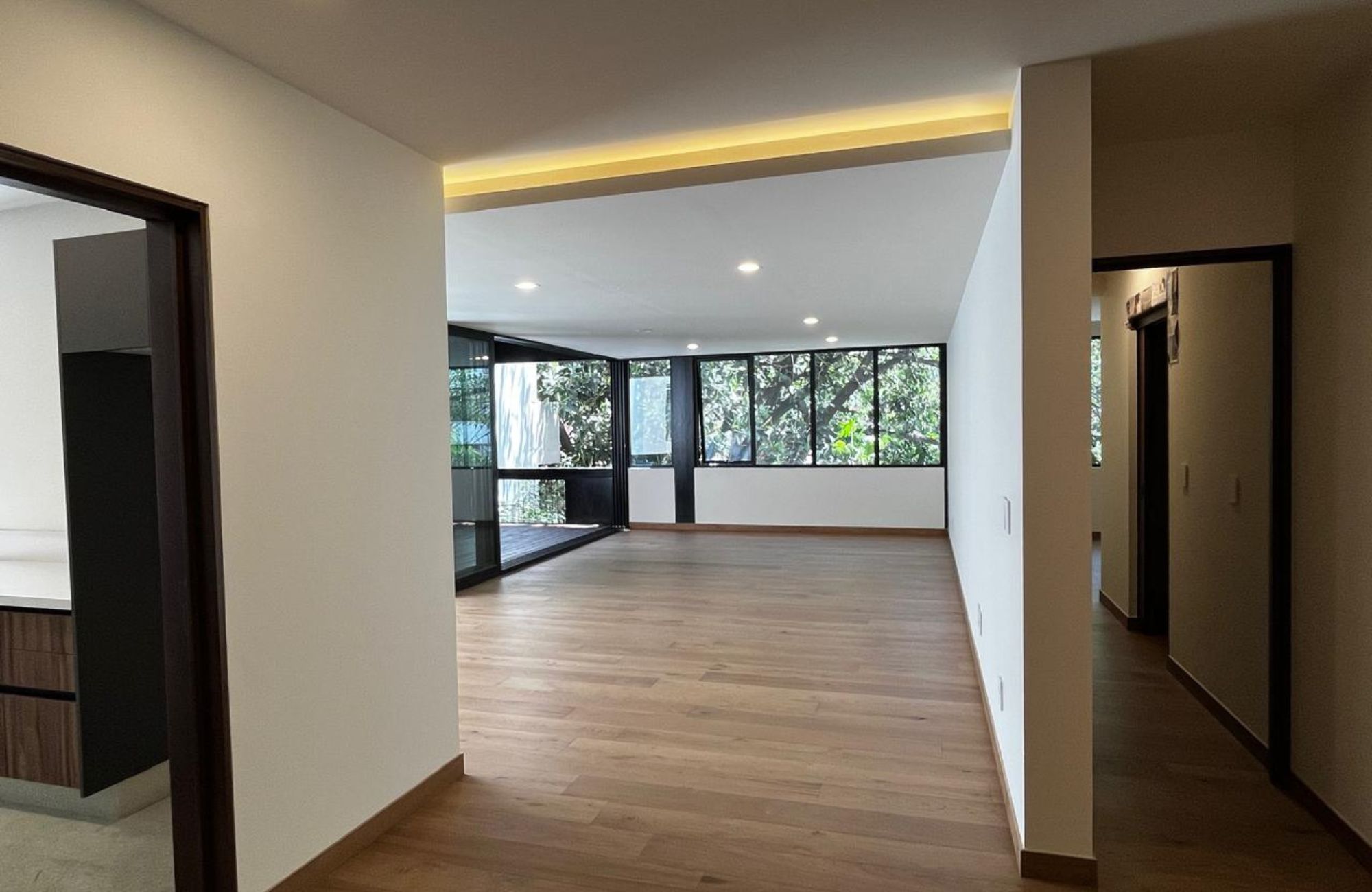 Condominium with 5 parking spaces, 11 m2 terrace, swimming lane, gym, playground, green areas, pre-construction, for sale in Santa Fe, Mexic