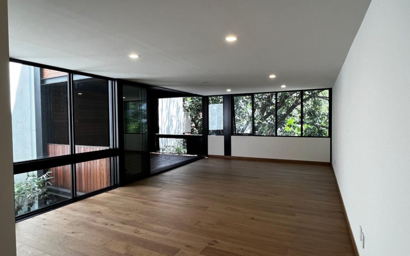 Condo with two terraces and TV room for sale, Polanco, CDMX