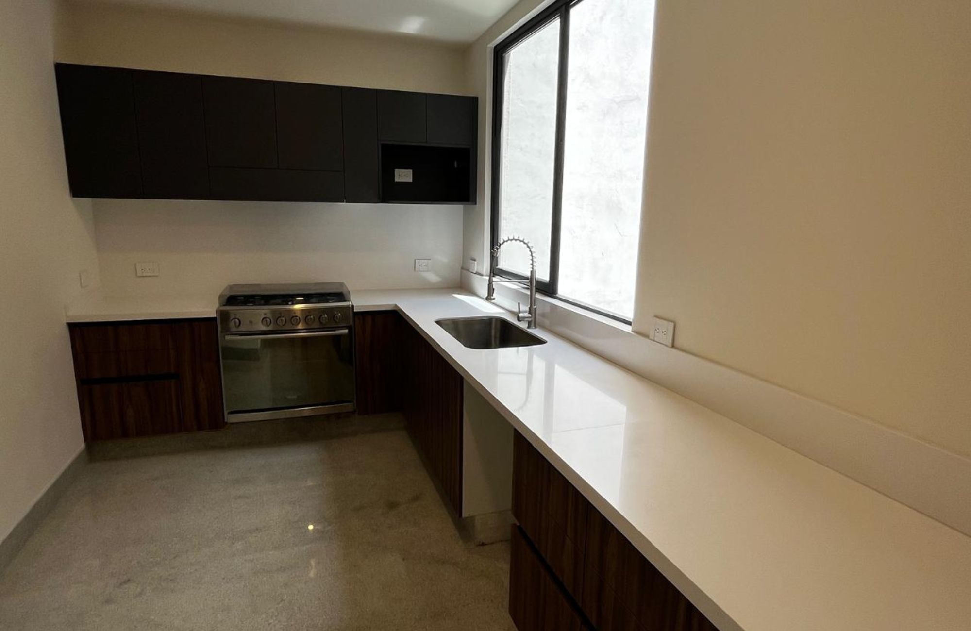 3 bedroom condo with spa pool, gym, jacuzzi, for sale in Polanco, Mexico City.