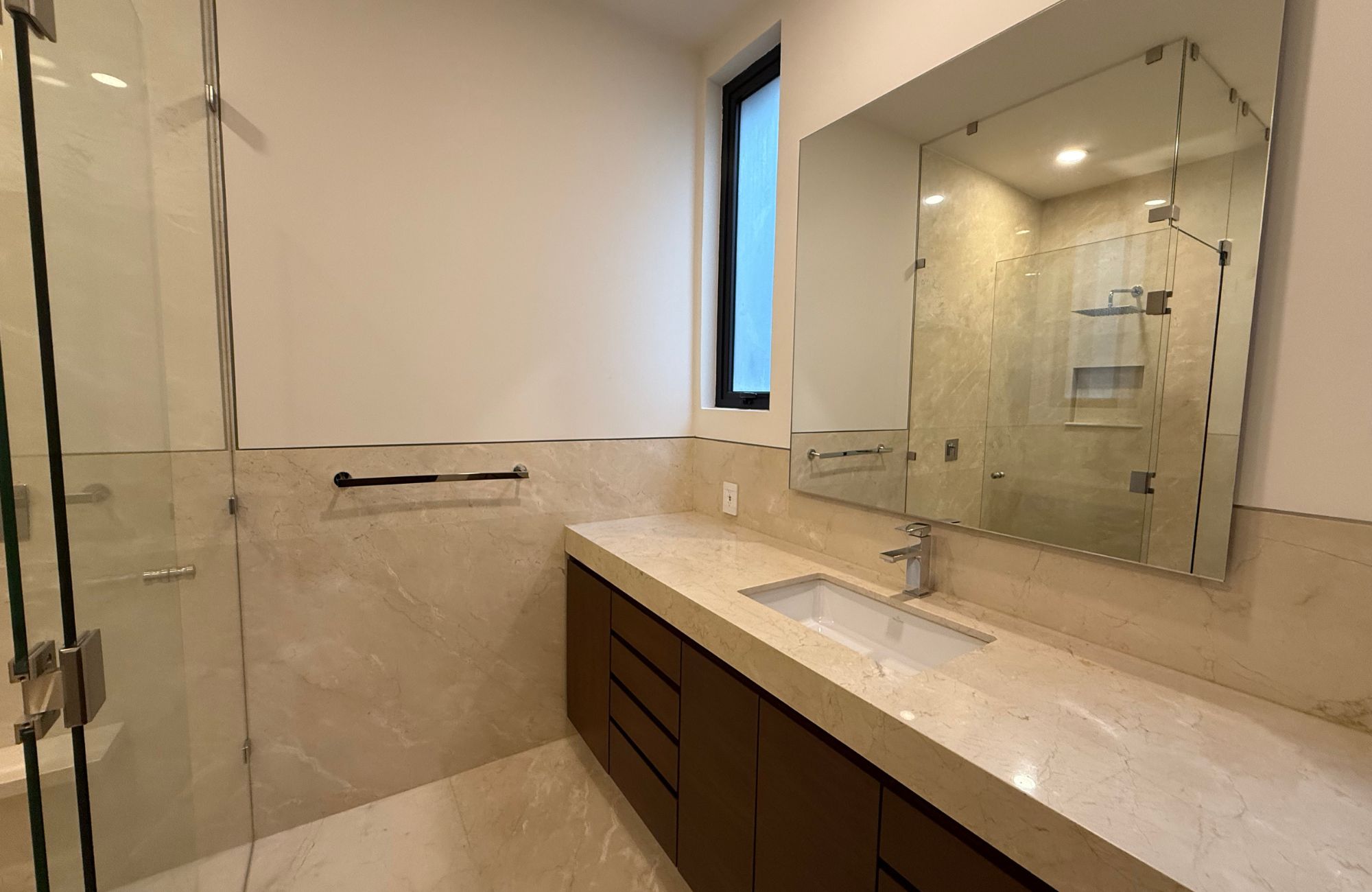 Exclusive Penthouse with Private Rooftop for Sale, Lomas de Vista Hermosa, CDMX