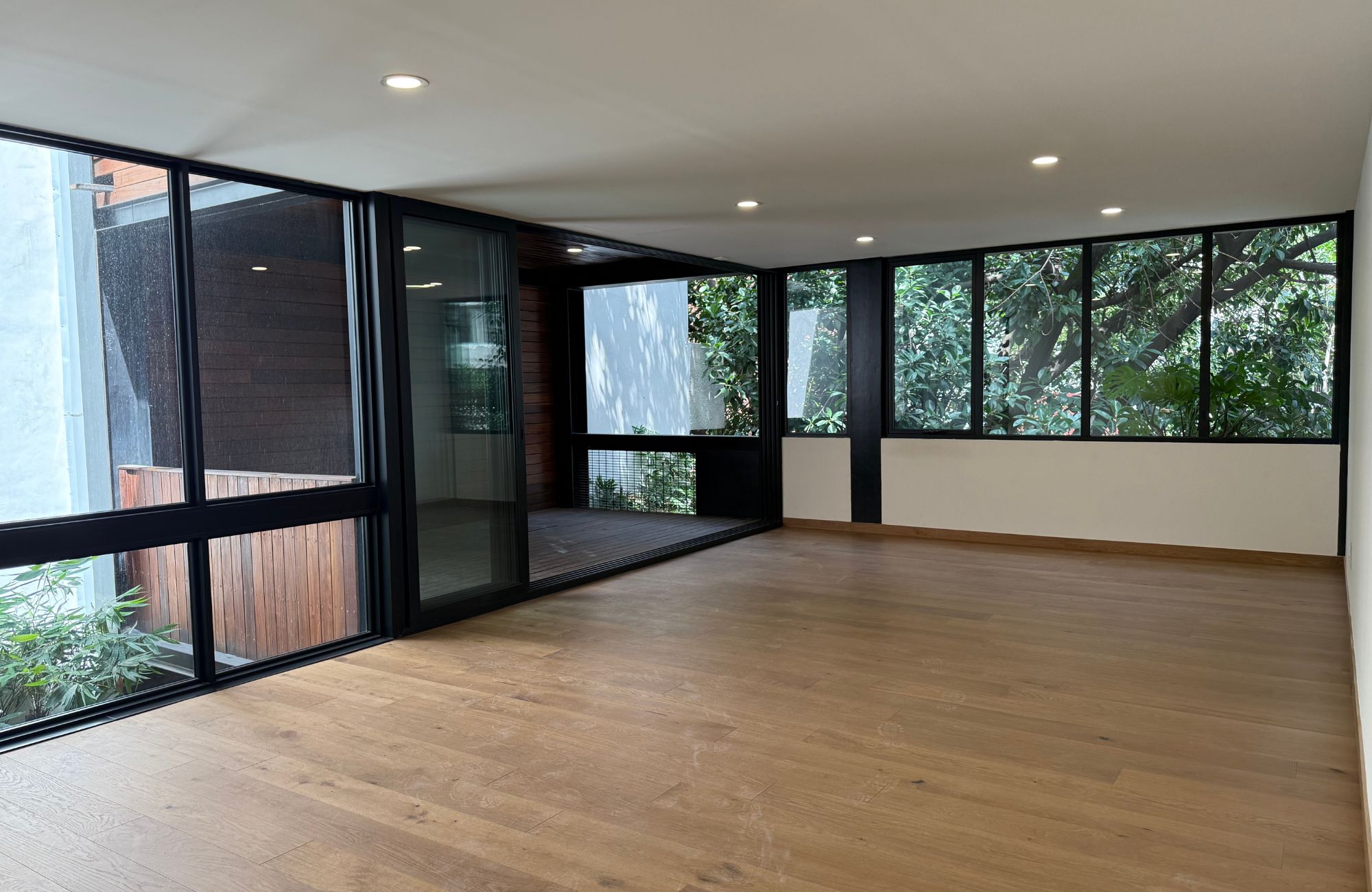 Apartment with Terrace, with service room with bathroom for  sale, Polanco, Mexico City.