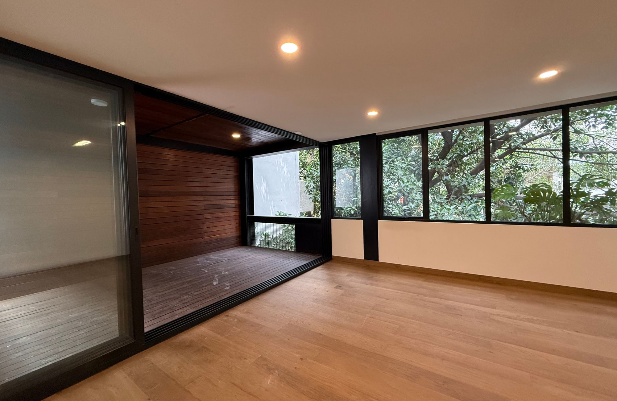 Apartment with Terrace, with service room with bathroom for  sale, Polanco, Mexico City.