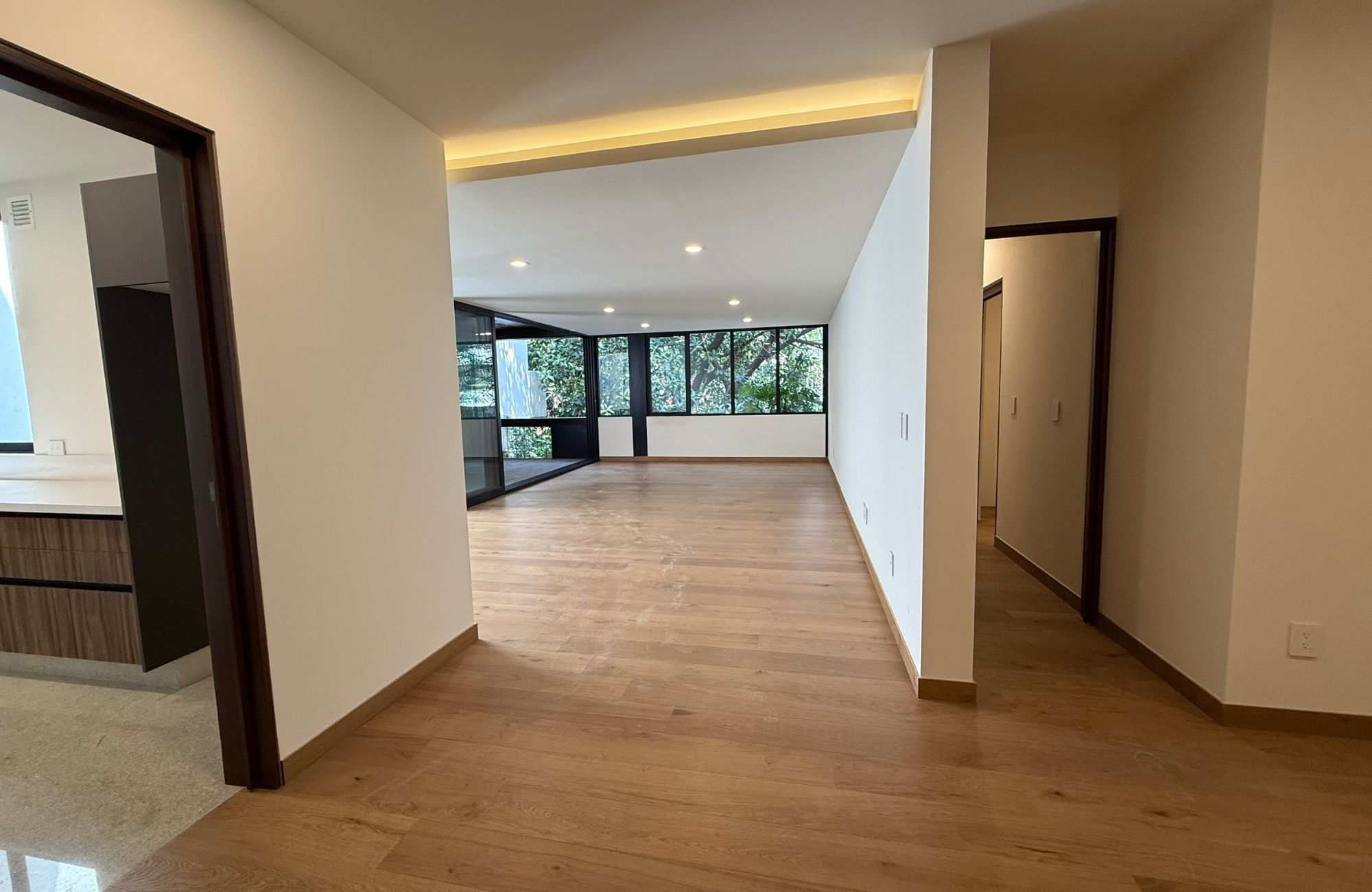 Apartment with Terrace, with service room with bathroom for  sale, Polanco, Mexico City.