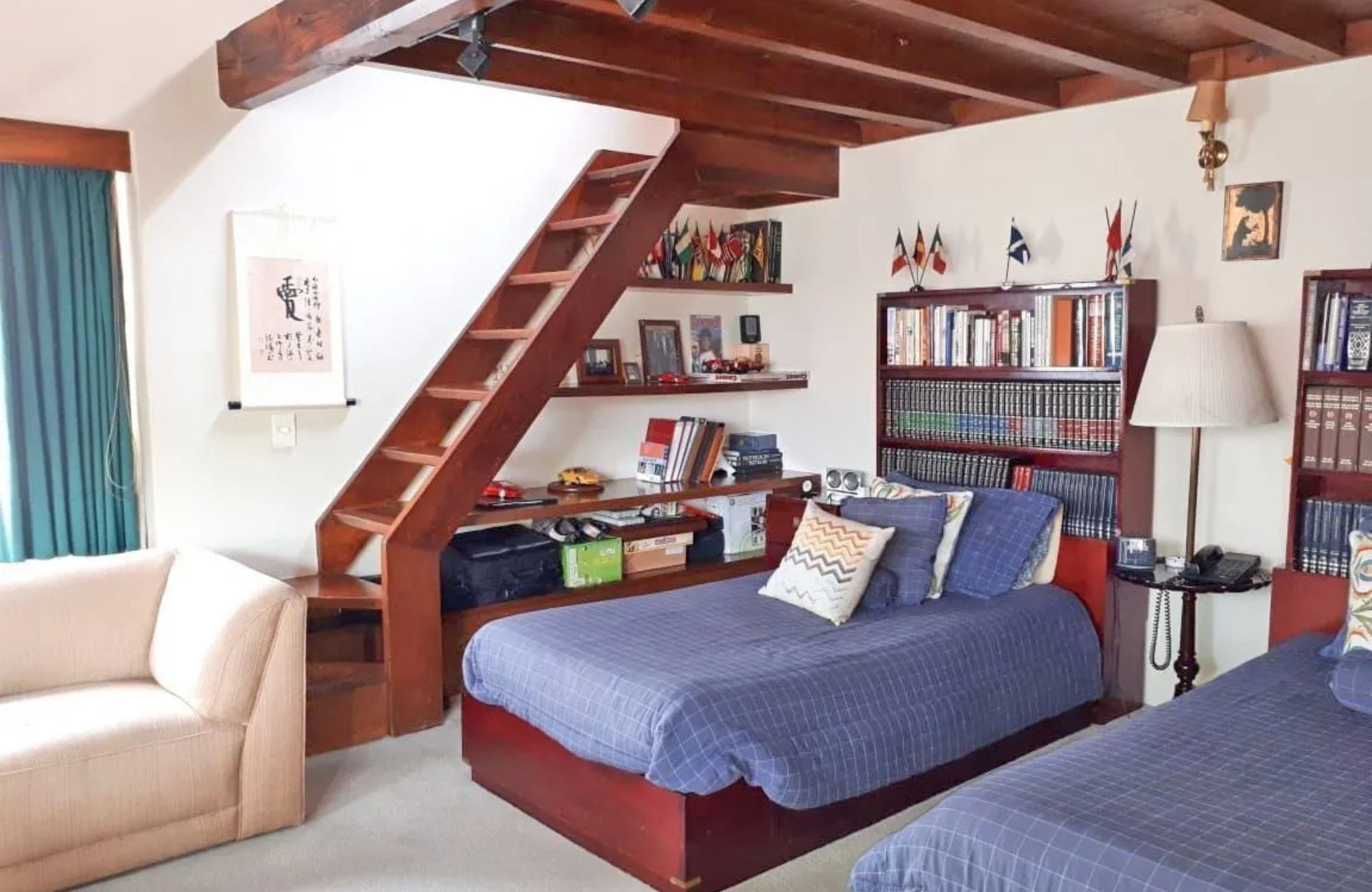 House with study, spacious garden, and terrace for sale, Miguel Hidalgo, CDMX